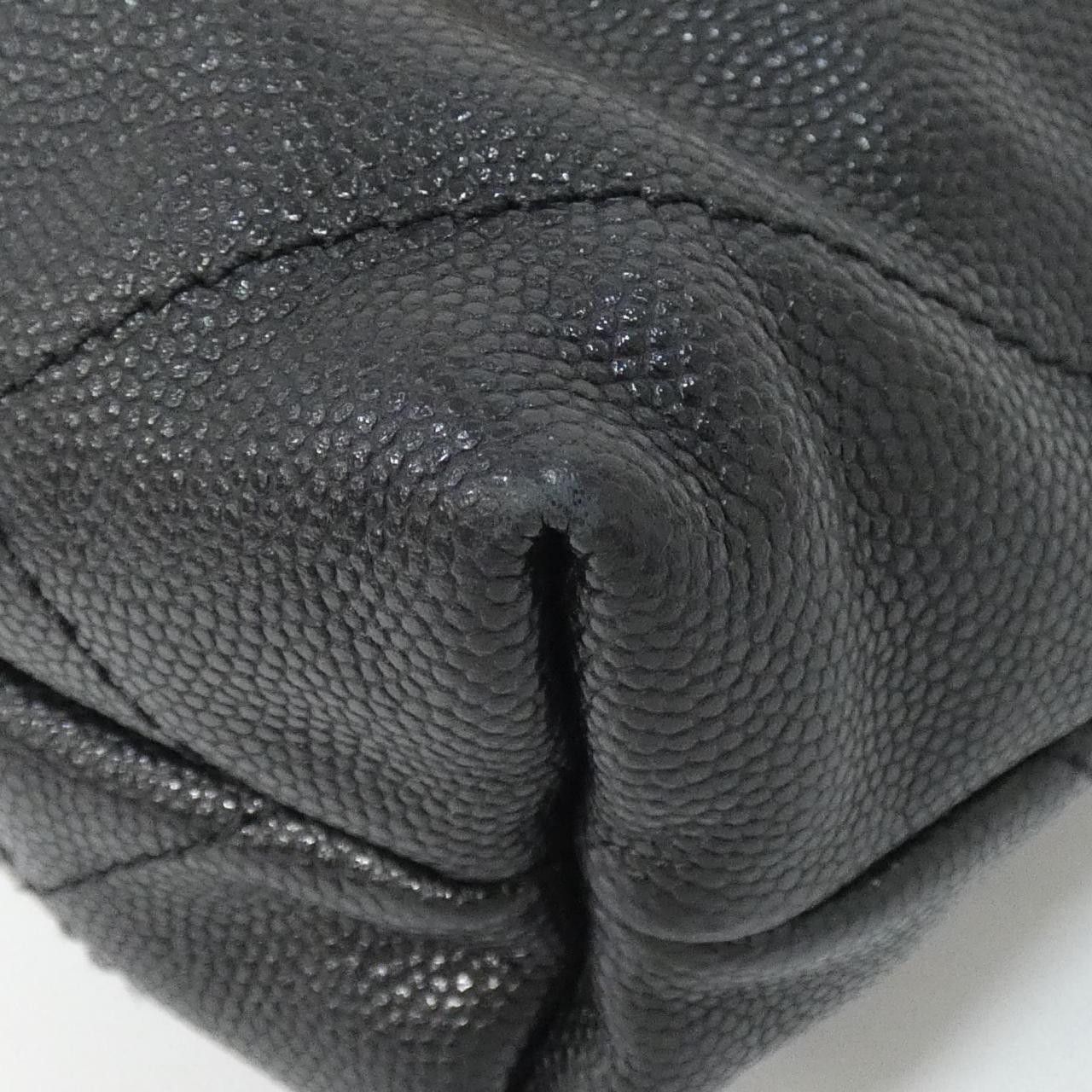 Chanel Chanel Chanel Chanel 22 Caviar Skin Bag Leather Crossbody Bag AS3980 DUTY FREE for USA Size ONE SIZE - 3 Thumbnail