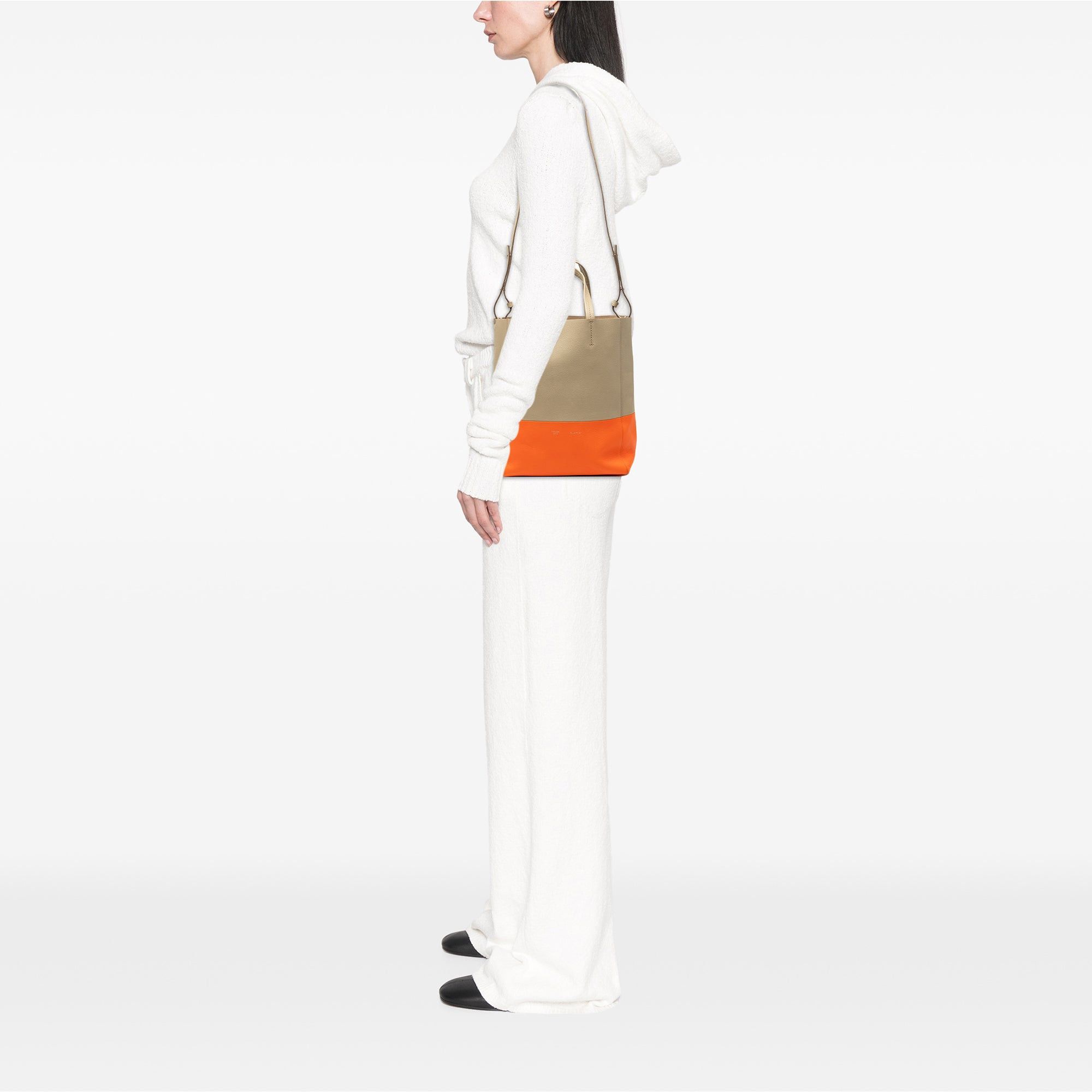 Celine Small Bicolor Leather Vertical Cabas Size ONE SIZE - 7 Thumbnail