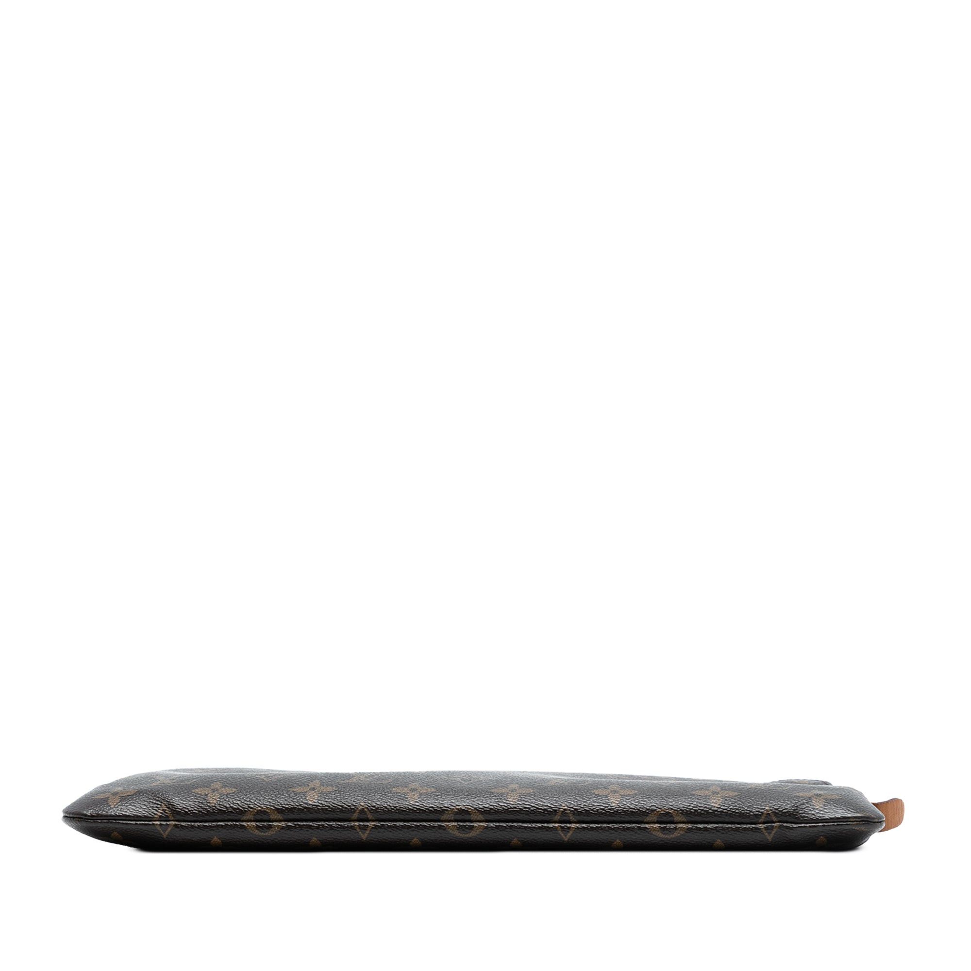 Louis Vuitton Monogram Etui Voyage MM Size ONE SIZE - 3 Thumbnail