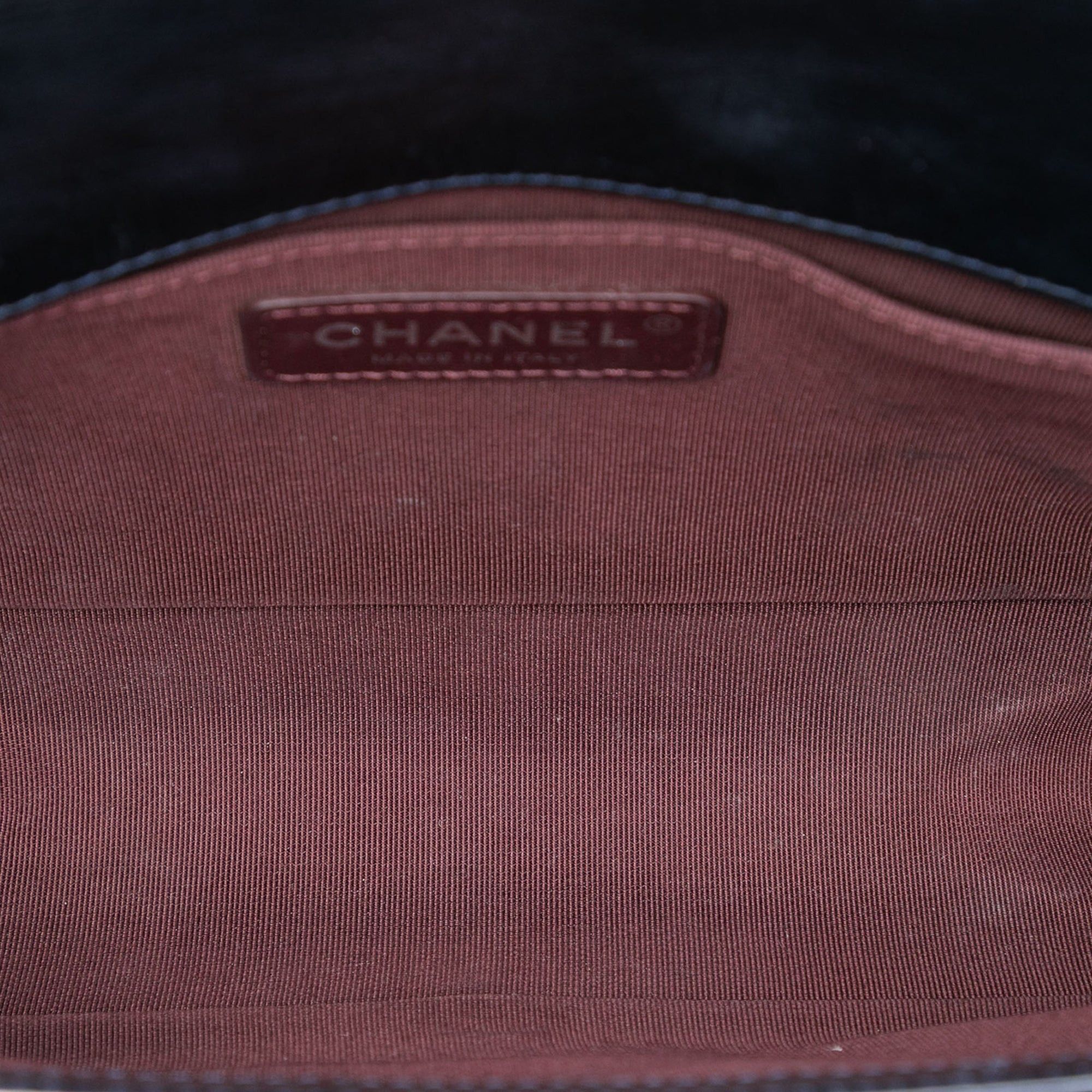 Chanel Old Medium Quilted Glazed Calfskin Chain Around Boy Flap Size ONE SIZE - 4 Thumbnail