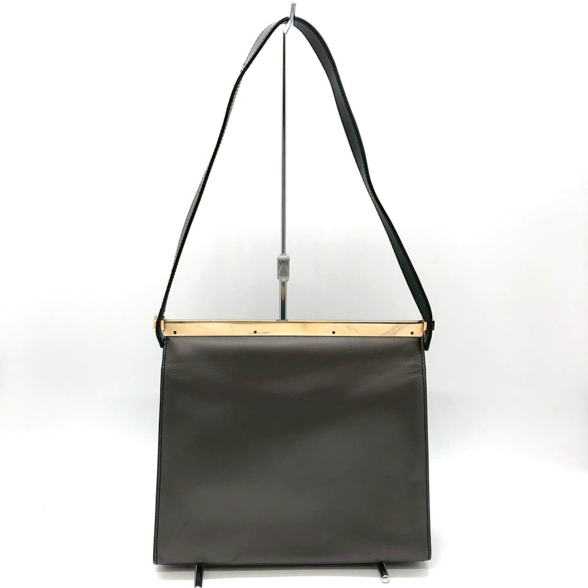 Gucci GUCCI 001 2058 Shoulder Bag, Leather, Gray, Women's Size ONE SIZE - 2 Thumbnail