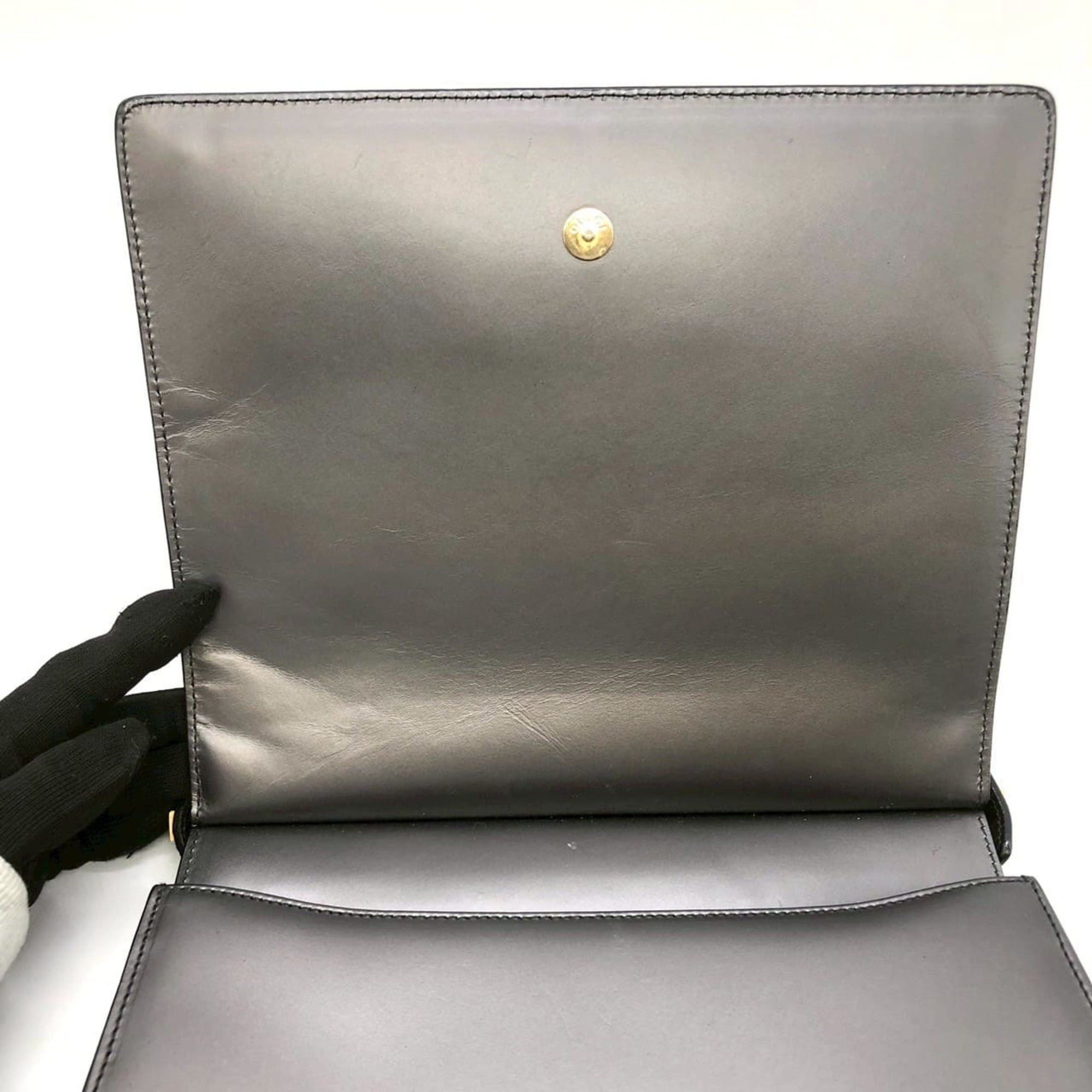 Gucci GUCCI 001 2058 Shoulder Bag, Leather, Gray, Women's Size ONE SIZE - 7 Thumbnail
