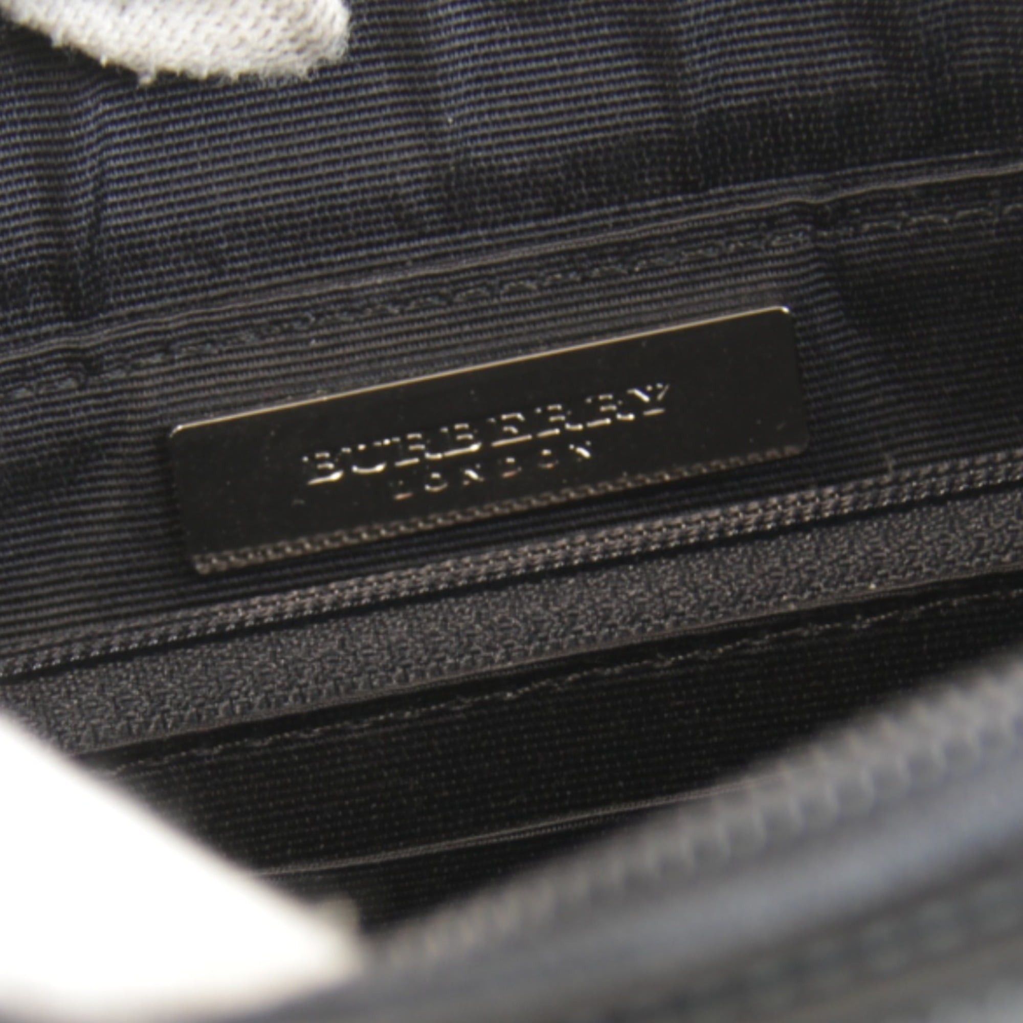 Burberry BURBERRY LONDON Stitch Shoulder Bag, Leather/Suede, 380g, Women's, Black/Gray Size ONE SIZE - 15 Thumbnail