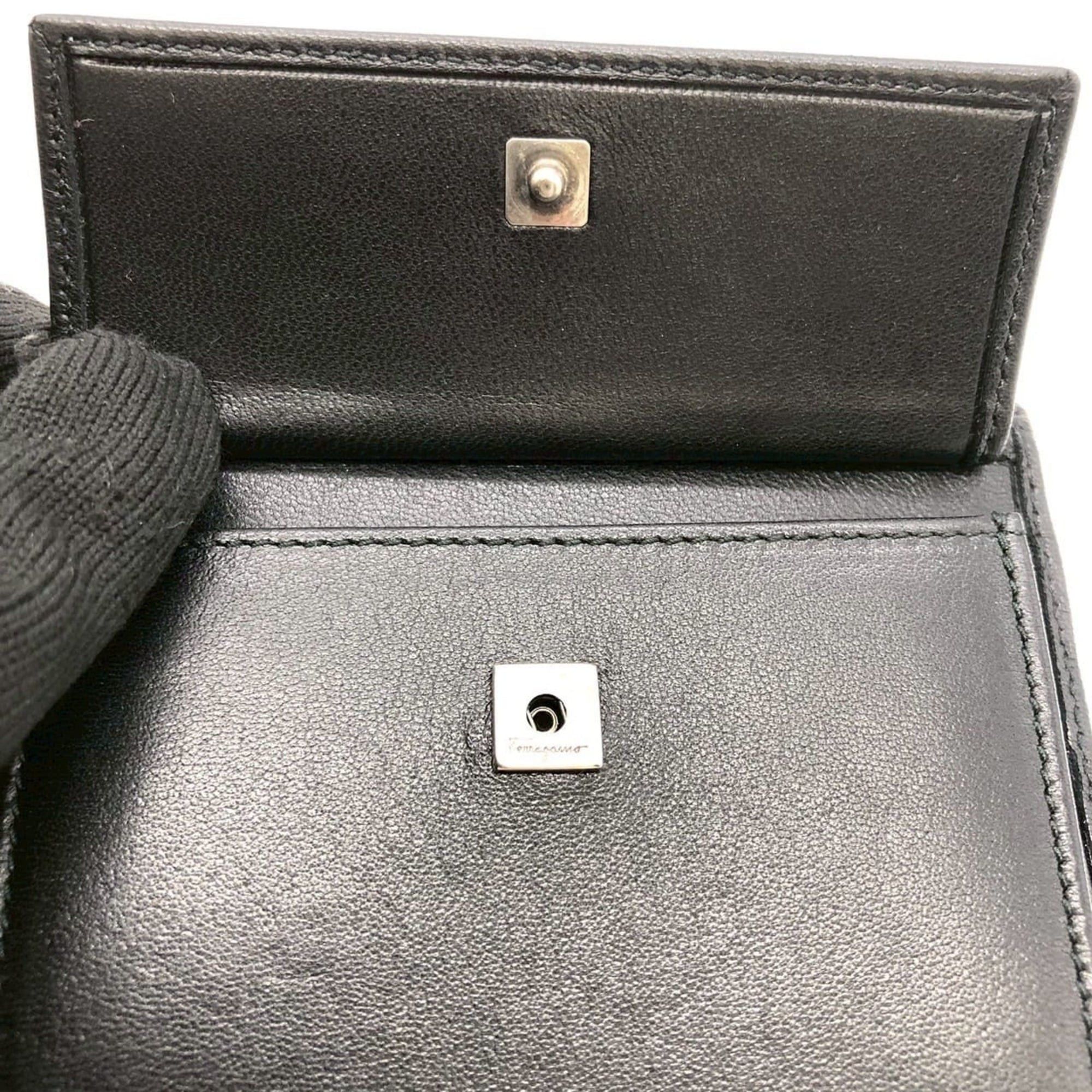 Salvatore Ferragamo Salvatore Ferragamo Gancini Bi-fold Leather Wallet, Black, for Women and Men Size ONE SIZE - 10 Thumbnail