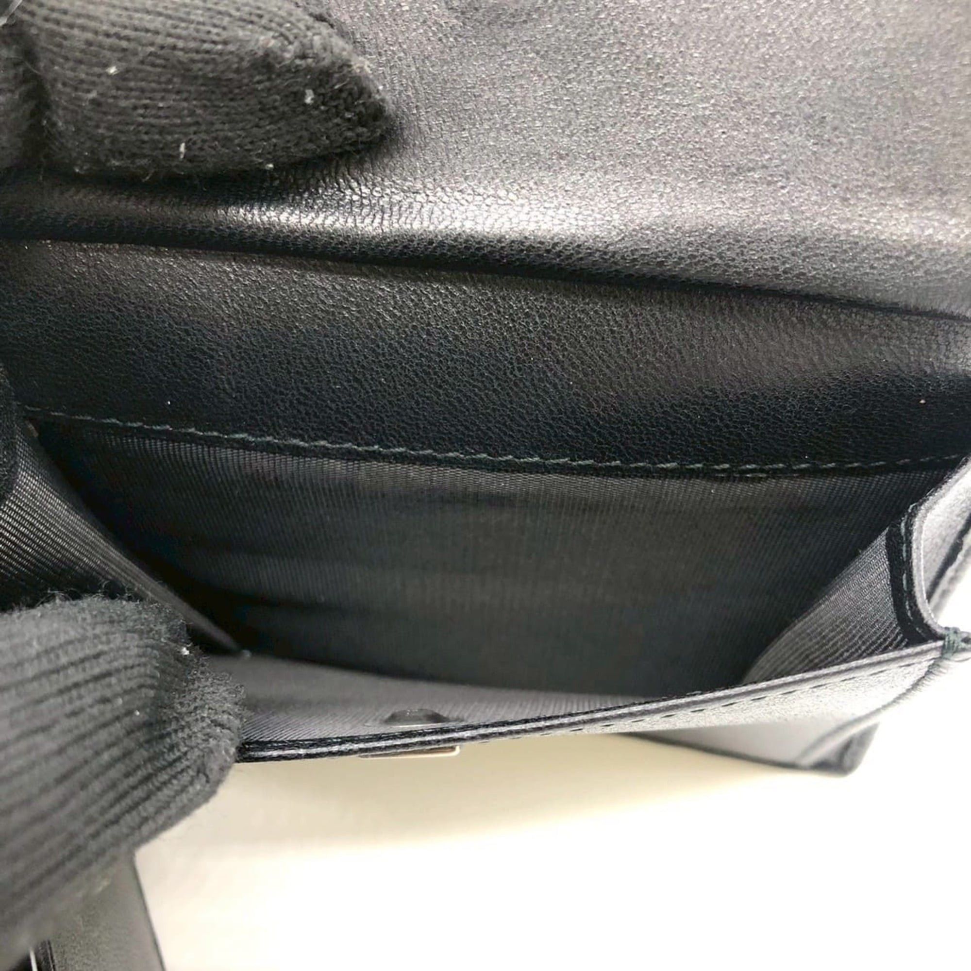 Salvatore Ferragamo Salvatore Ferragamo Gancini Bi-fold Leather Wallet, Black, for Women and Men Size ONE SIZE - 14 Thumbnail