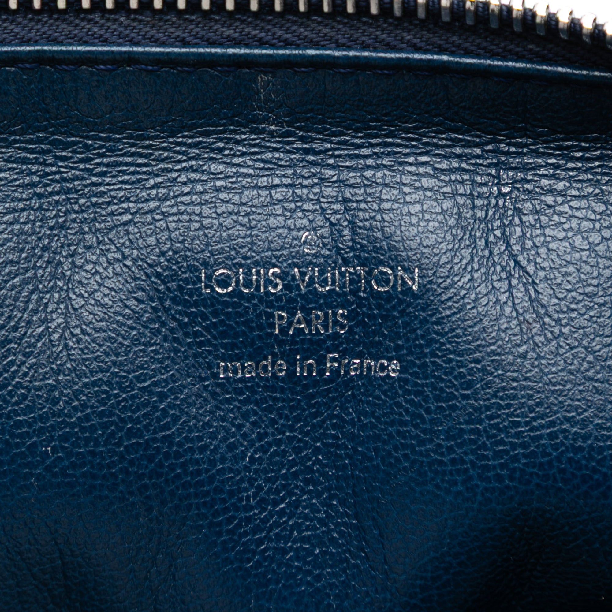 Louis Vuitton Monogram Embossed Puffy Lambskin Coussin PM Size ONE SIZE - 5 Thumbnail