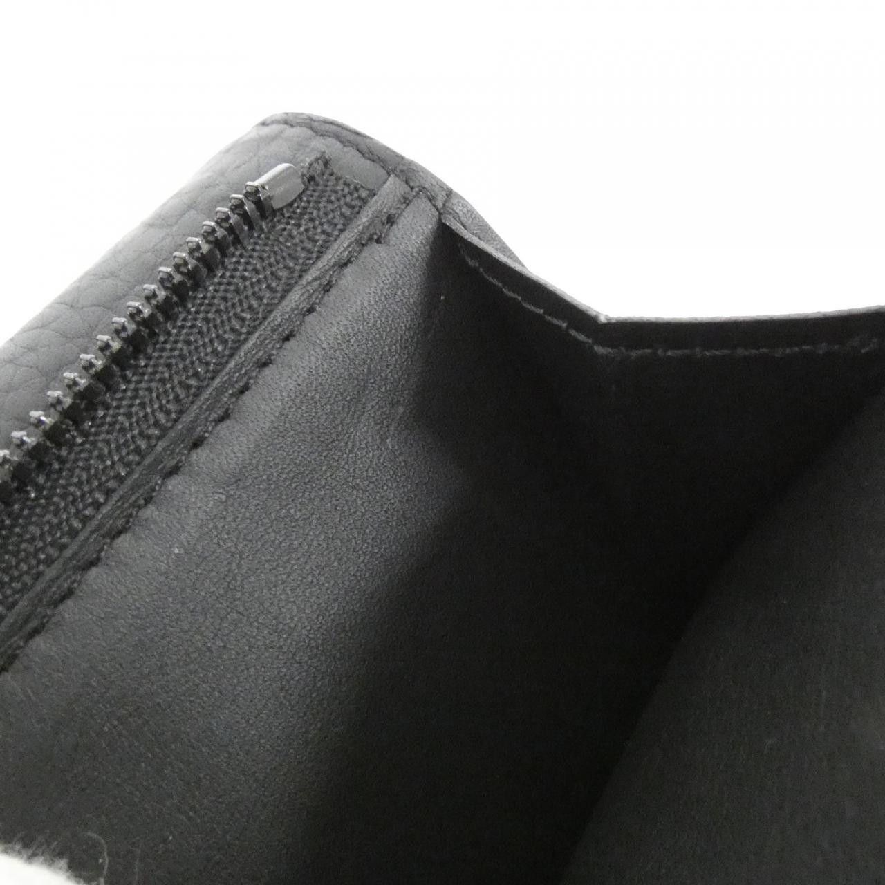 Louis Vuitton Louis Vuitton Louis Vuitton Portefeuille Pilot Monogram Taurillon Wallet Leather Short Wallet M82556 DUTY FREE for USA Size ONE SIZE - 8 Thumbnail