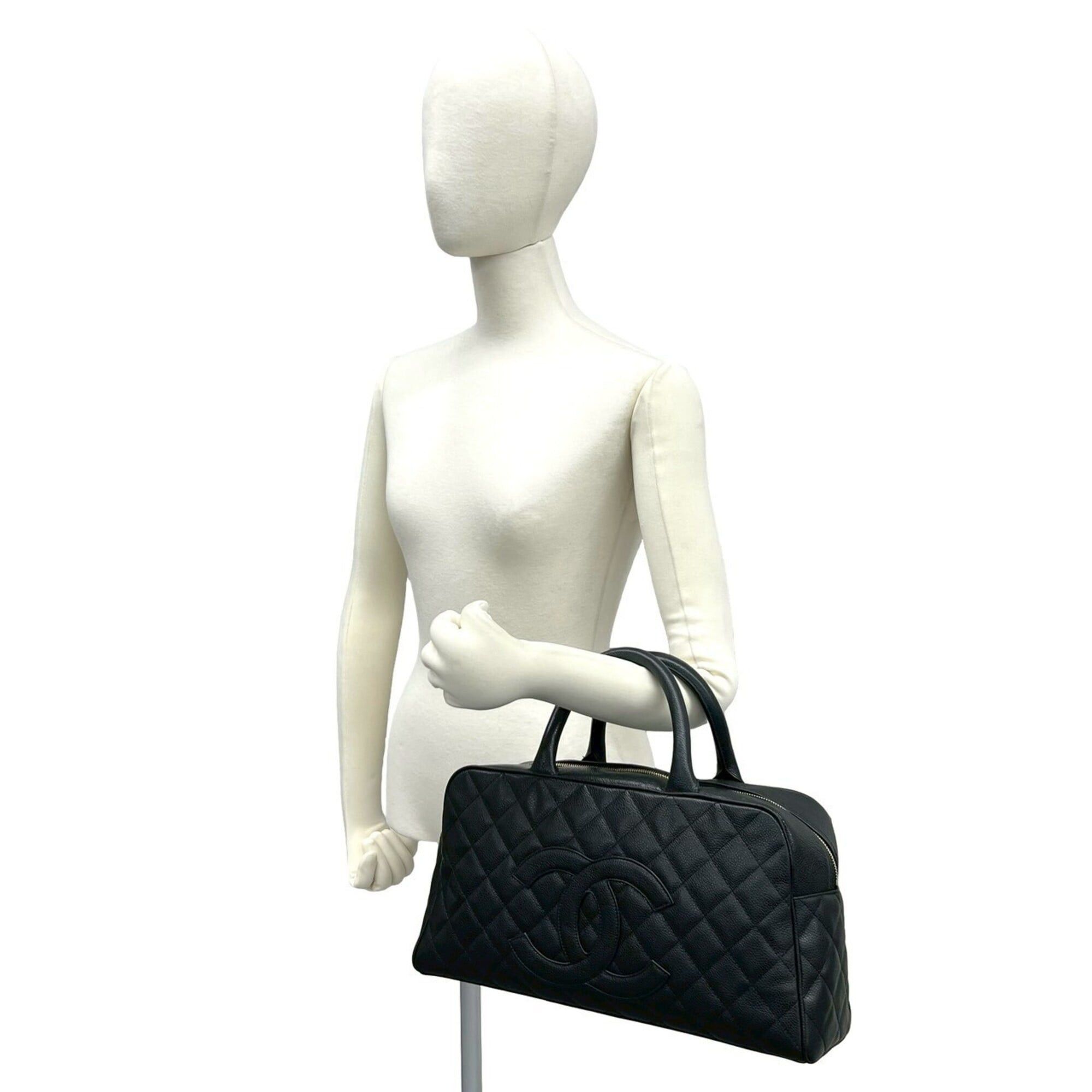 Chanel CHANEL Vintage Matelassé Coco Mark Caviar Skin Leather Handbag Black 205-4 Size ONE SIZE - 2 Thumbnail