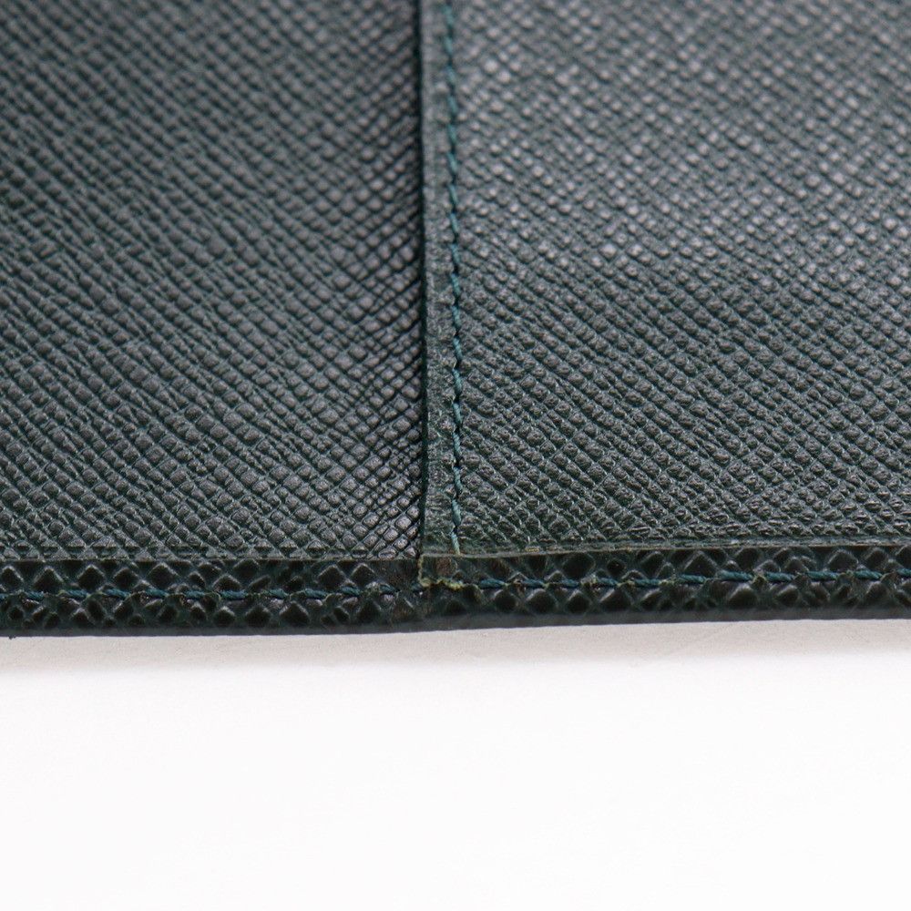 Louis Vuitton Louis Vuitton Louis Vuitton Agenda Bureau Taiga Notebook Cover Leather Other R20407 DUTY FREE for USA Size ONE SIZE - 13 Thumbnail