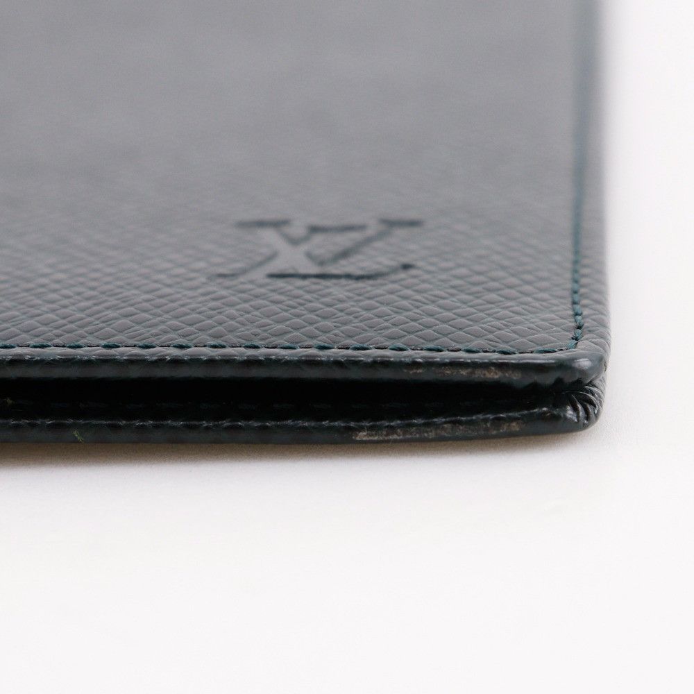 Louis Vuitton Louis Vuitton Louis Vuitton Agenda Bureau Taiga Notebook Cover Leather Other R20407 DUTY FREE for USA Size ONE SIZE - 8 Thumbnail