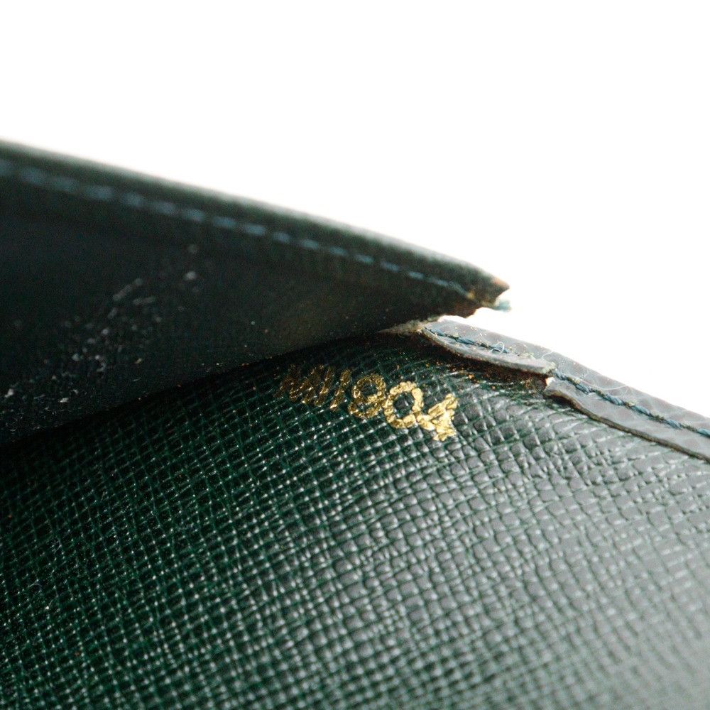 Louis Vuitton Louis Vuitton Louis Vuitton Agenda Bureau Taiga Notebook Cover Leather Other R20407 DUTY FREE for USA Size ONE SIZE - 18 Thumbnail