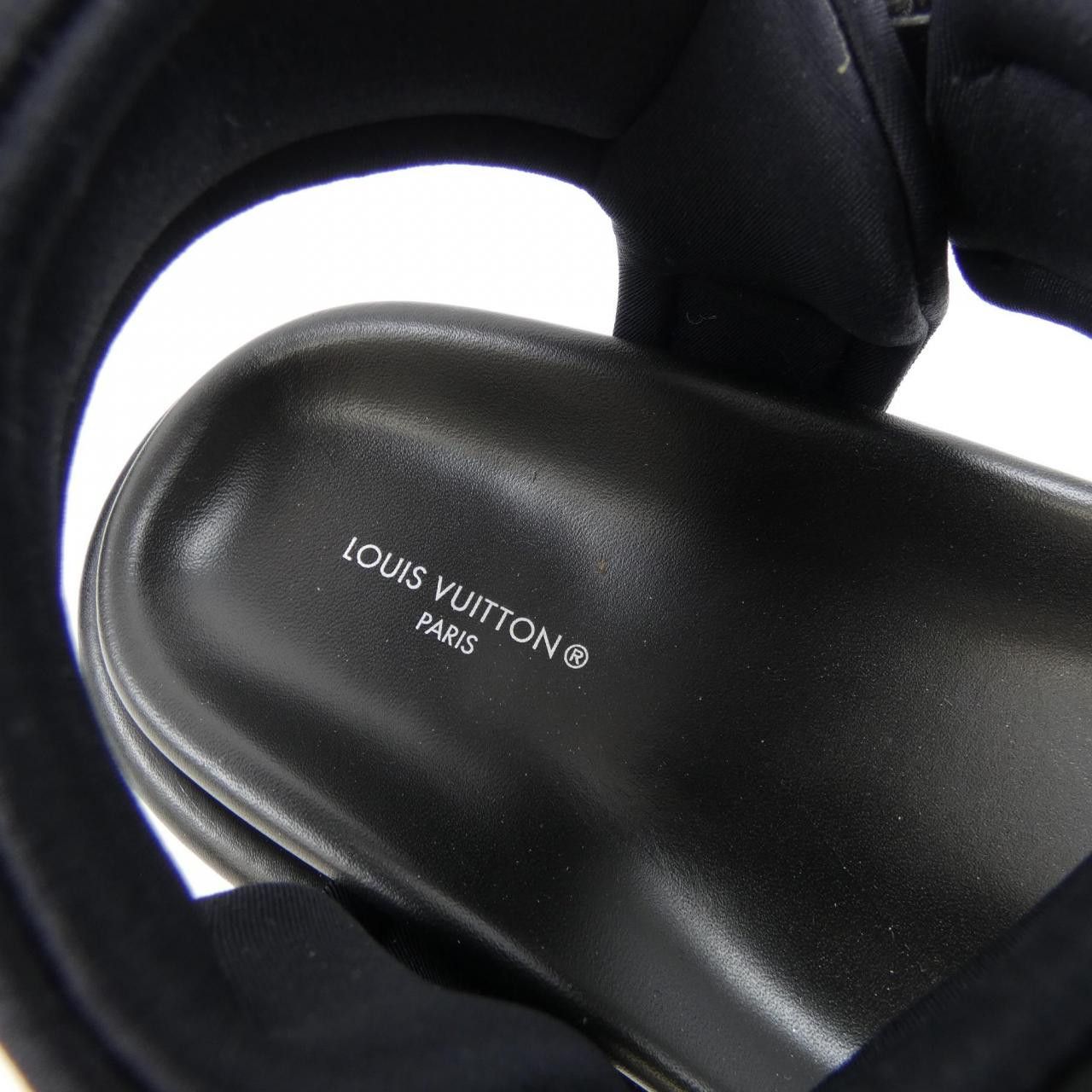 Louis Vuitton Louis Vuitton Louis Vuitton Pool Pillow Line Sandals Plastic / Synthetic Shoes DUTY FREE for USA Size ONE SIZE - 6 Thumbnail