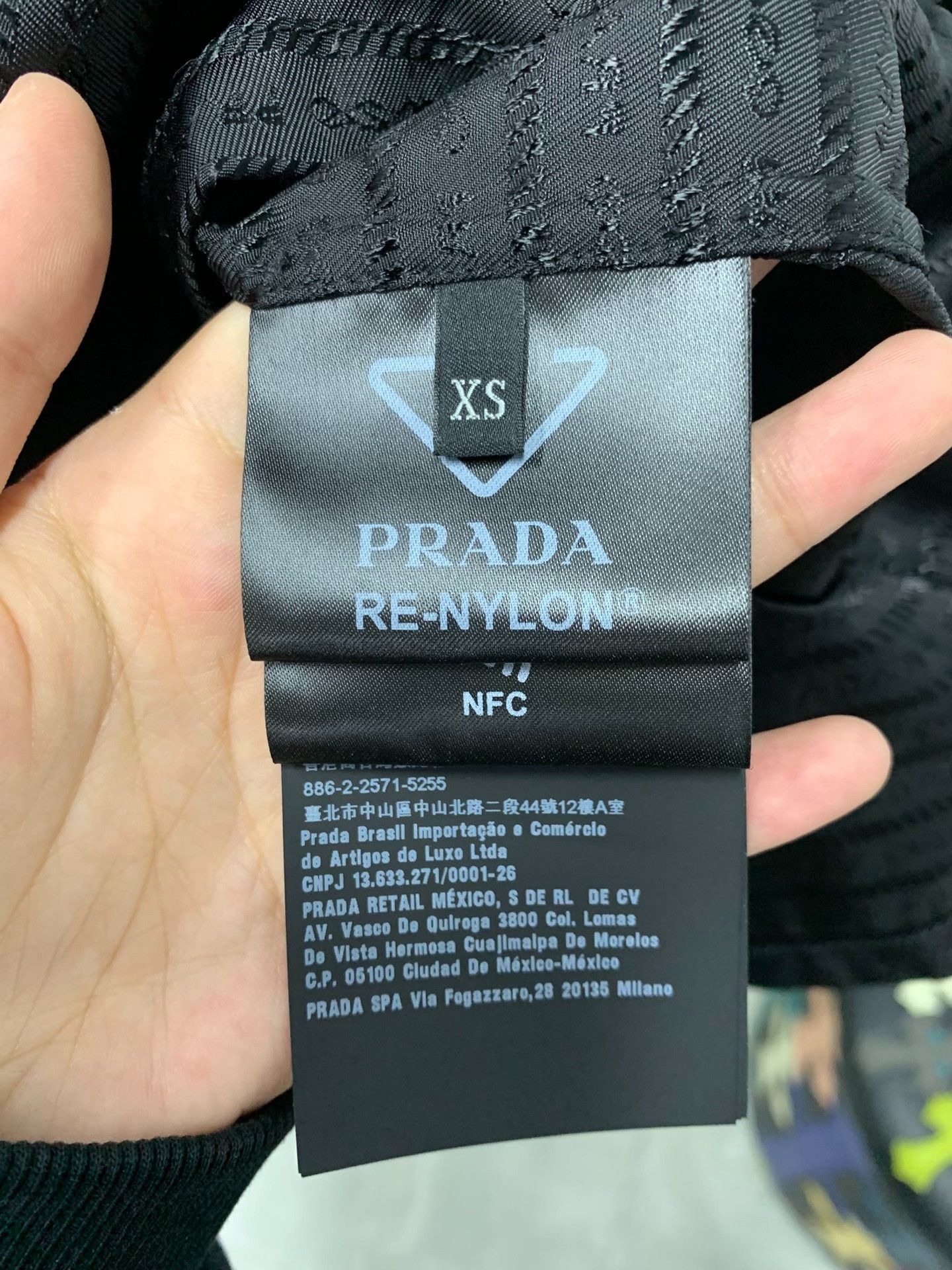 Prada Prada Re-Nylon Triangle Logo Zip Shirt XS Size US XS / EU 42 / 0 - 4 Thumbnail