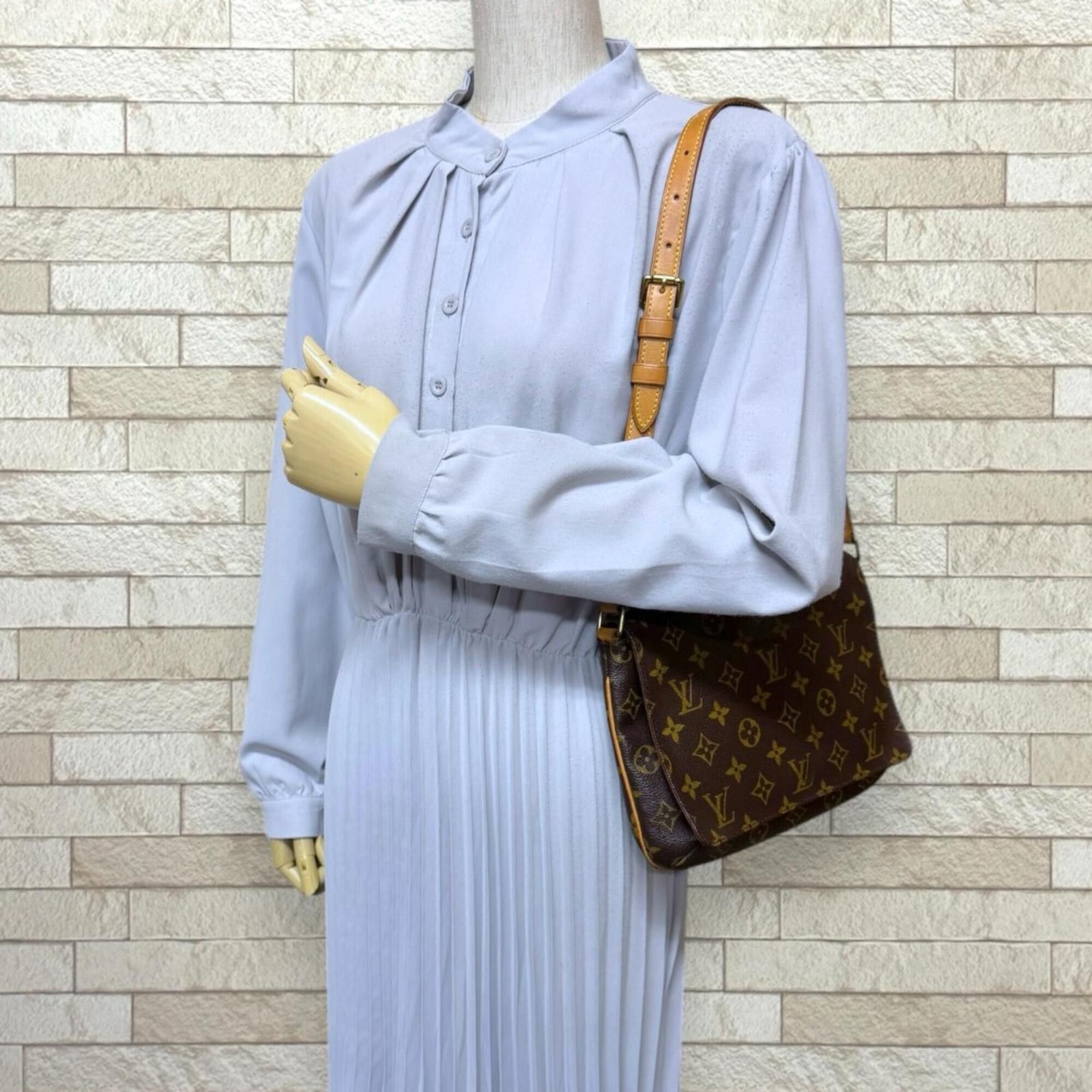 Louis Vuitton Louis Vuitton Musette Tango Short Monogram Shoulder Bag, Canvas M51257 Brown, Women's LOUIS VUITTON Size ONE SIZE - 2 Thumbnail