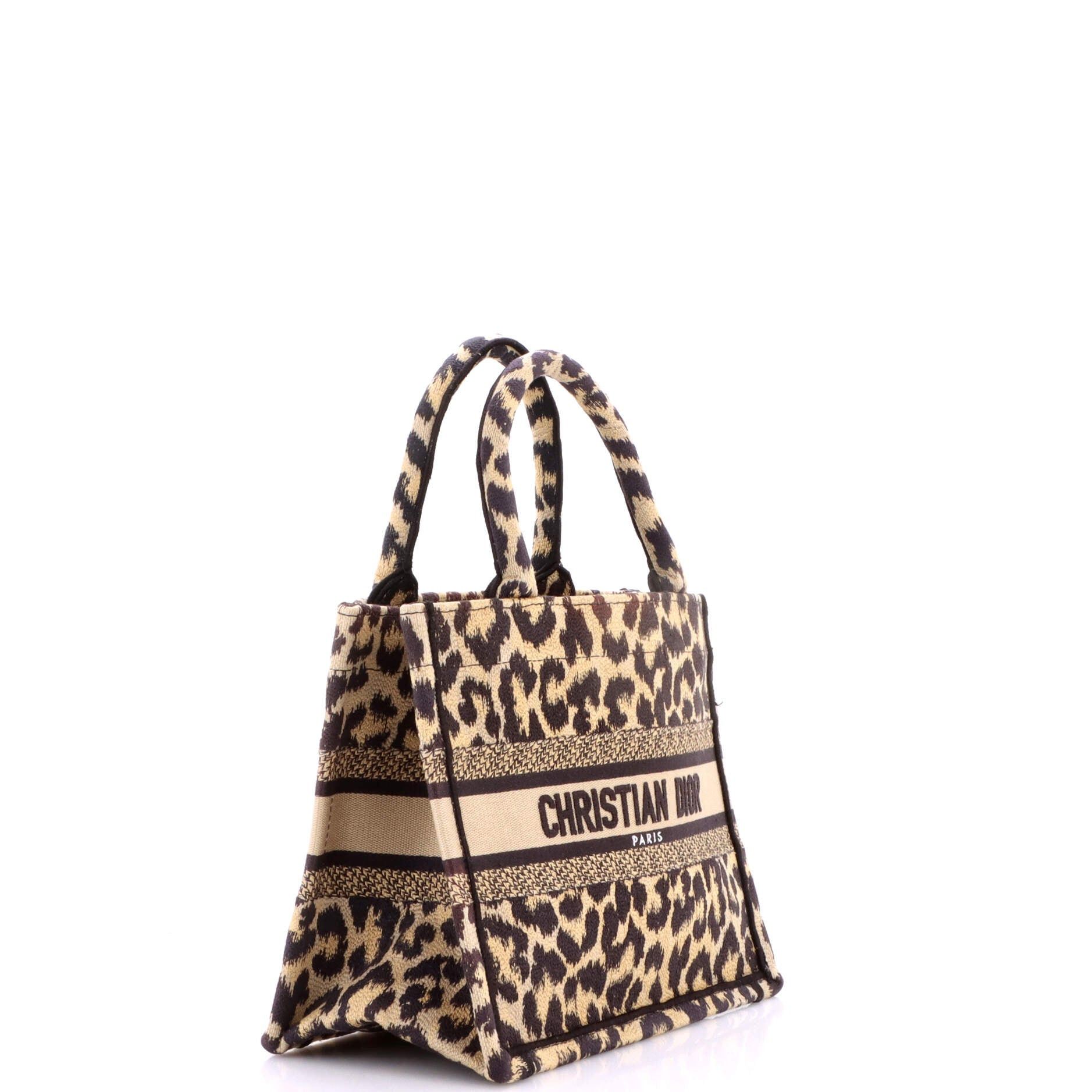 Dior Book Tote Size ONE SIZE - 2 Thumbnail