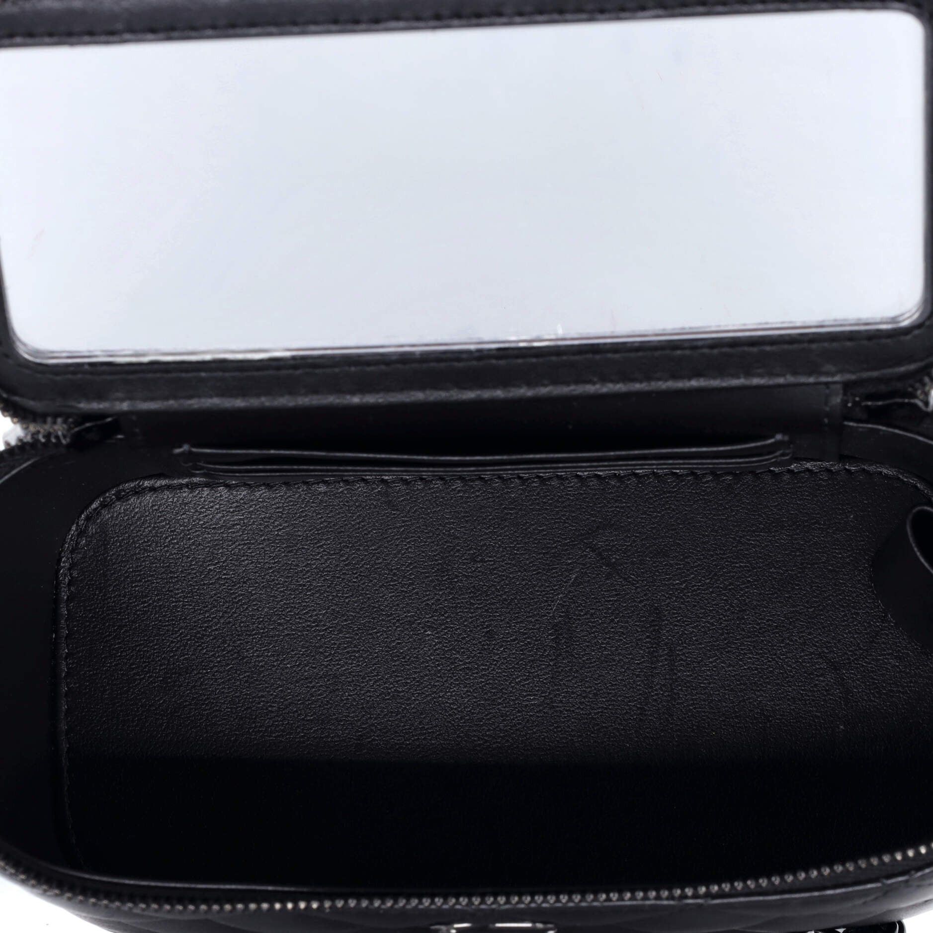 Chanel So Black Trendy CC Vanity Case with Chain Size ONE SIZE - 5 Thumbnail