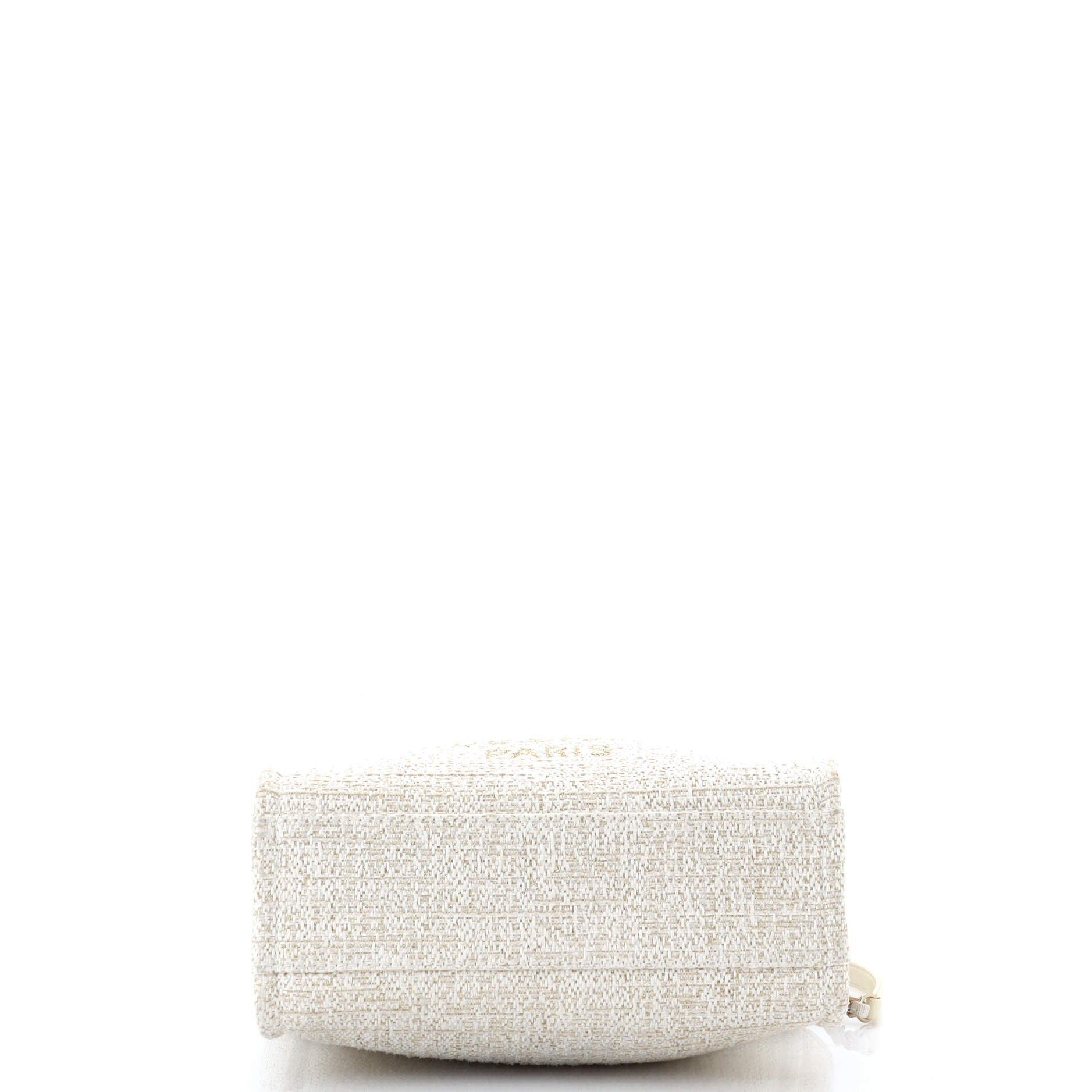 Chanel North South Deauville Tote Size ONE SIZE - 4 Thumbnail