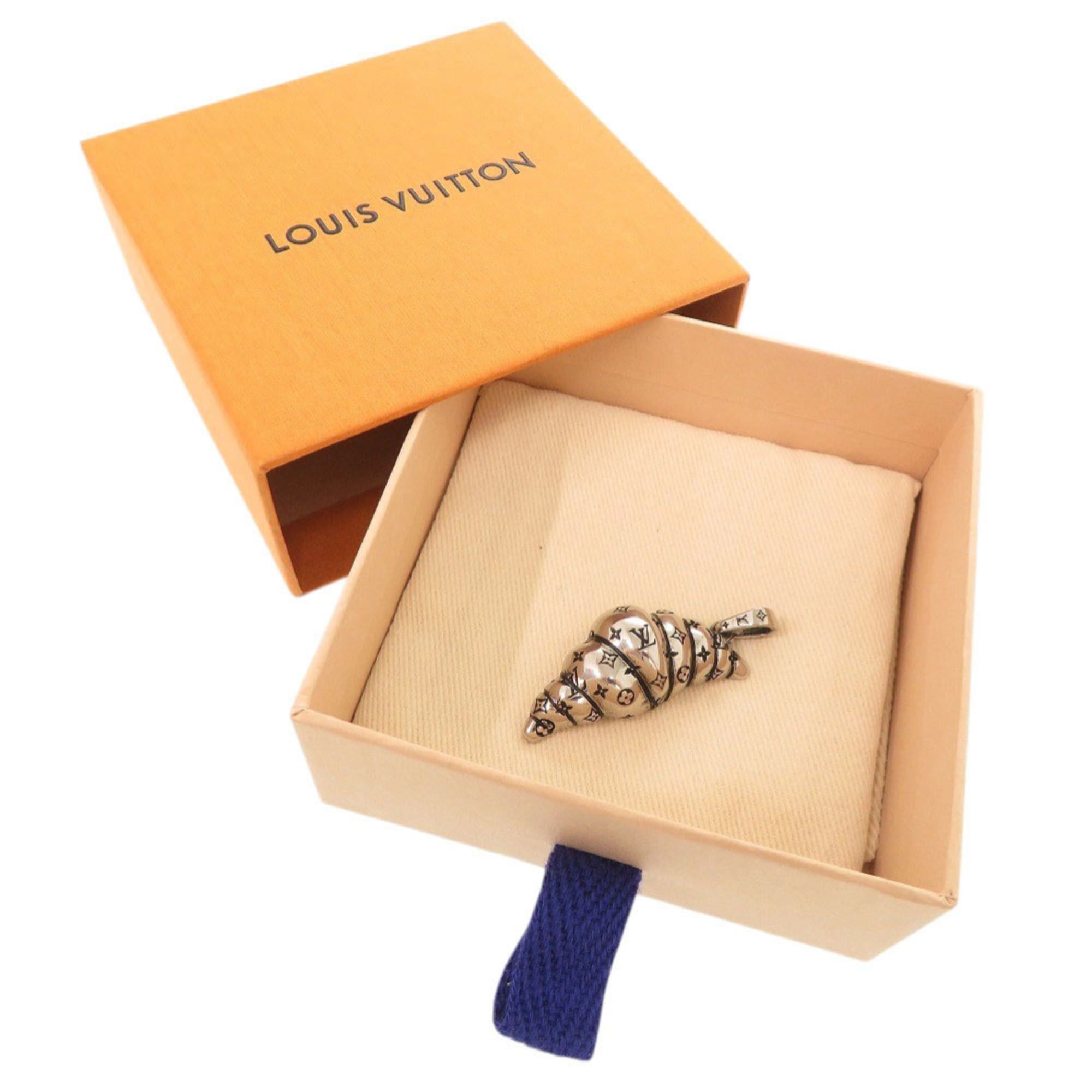 Louis Vuitton Excellent condition Louis Vuitton charm, LV Croissant Medium M03127, metal silver pendant top, 1225 LOUIS VUITTON Size ONE SIZE - 2 Thumbnail