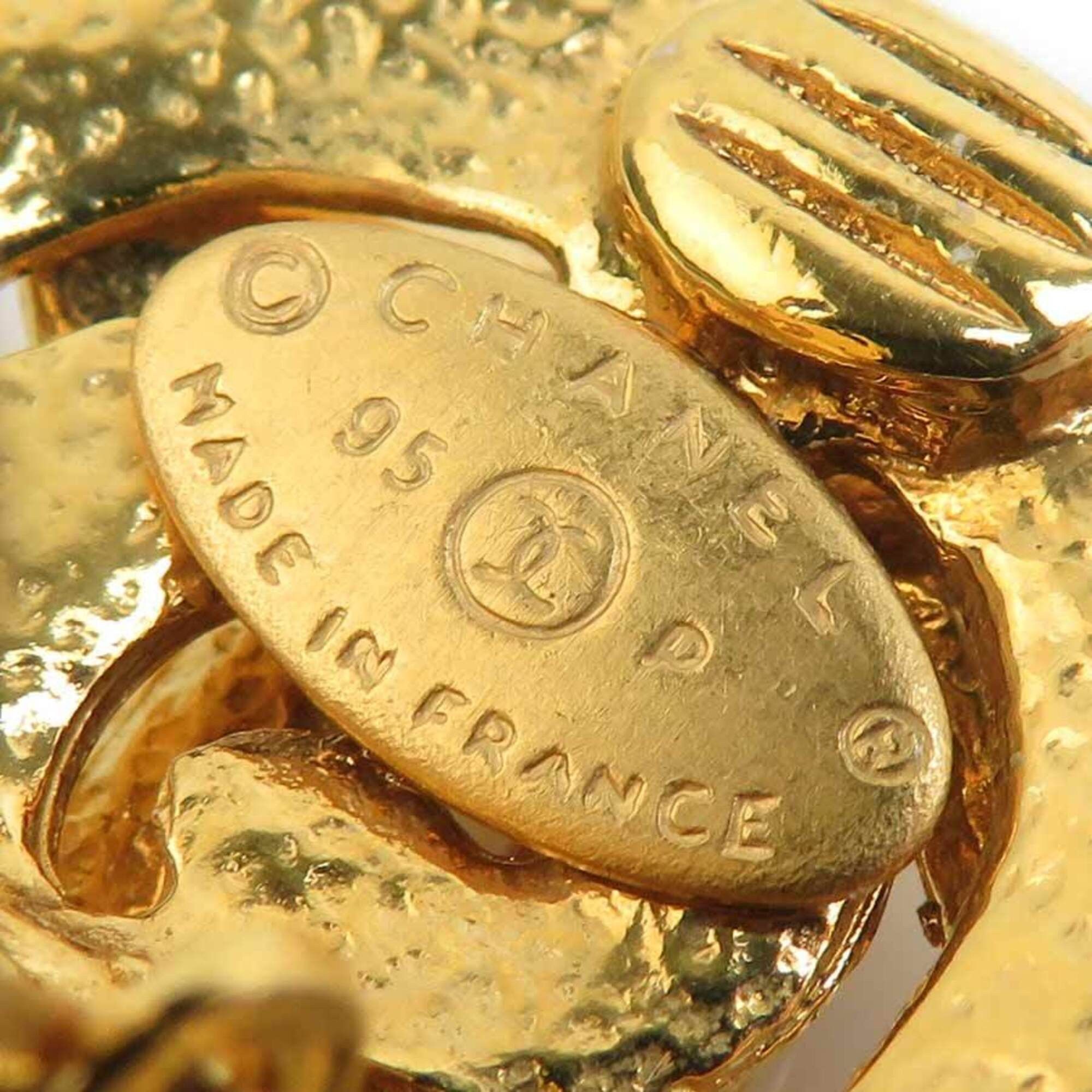 Chanel Chanel earrings, Coco Mark design, metal, gold, women's, e61736g Size ONE SIZE - 7 Thumbnail