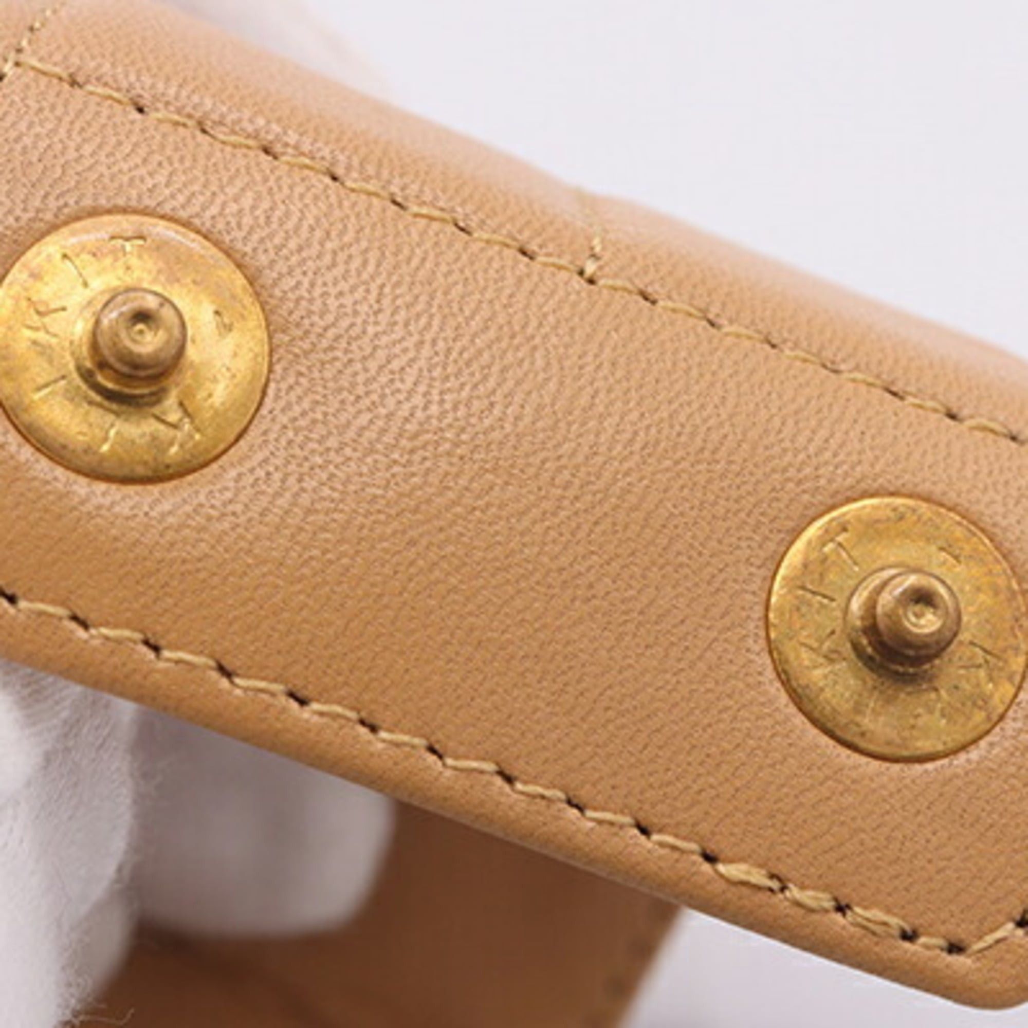 Chanel Chanel Chocolate Bar Bracelet, Beige Leather Bangle, Women's CHANEL Size ONE SIZE - 10 Thumbnail
