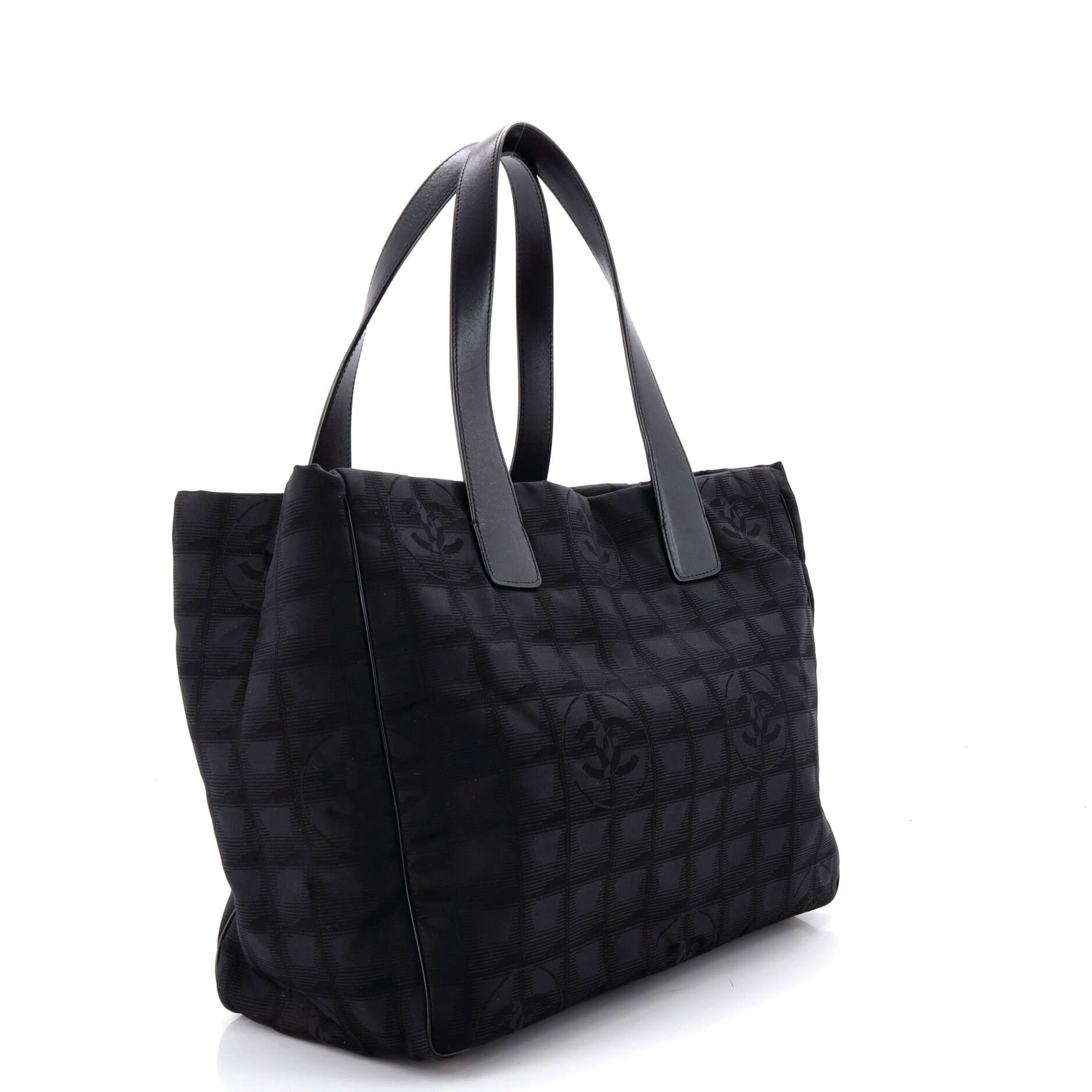 Chanel Travel Line Tote Size ONE SIZE - 2 Thumbnail