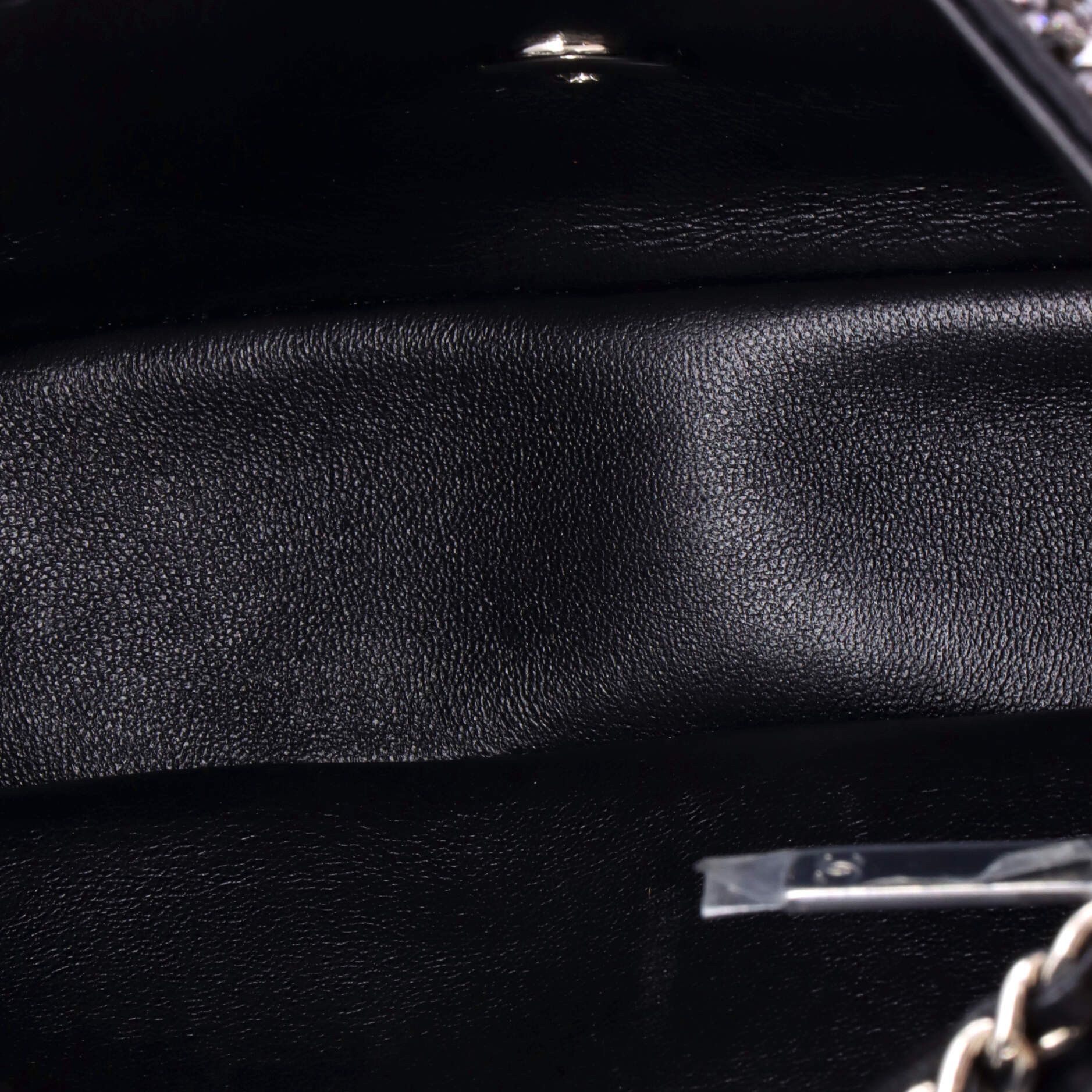 Chanel Classic Flap Bag Size ONE SIZE - 5 Thumbnail