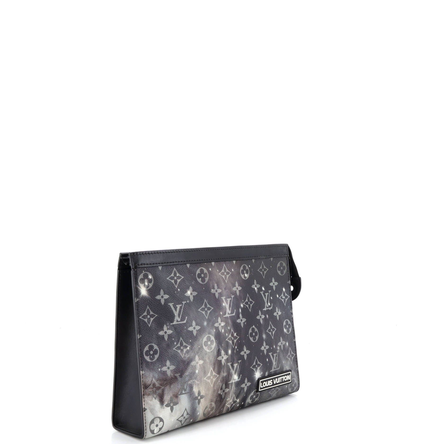 Louis Vuitton Pochette Voyage Size ONE SIZE - 2 Thumbnail