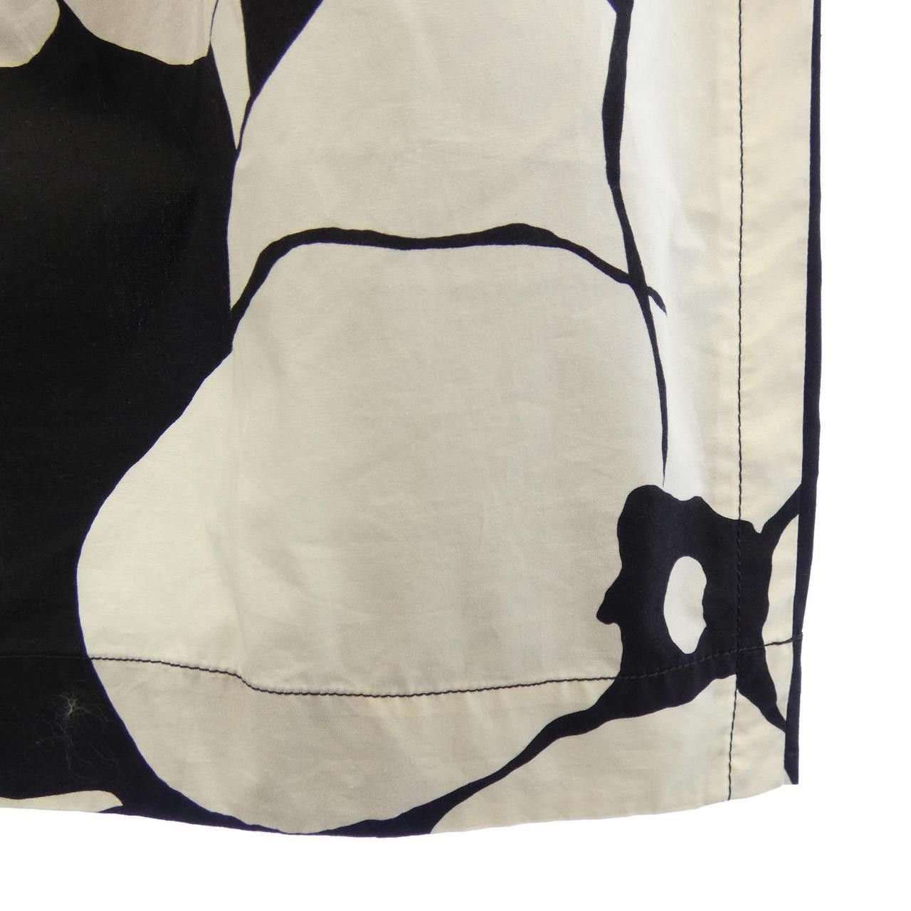 Marc Jacobs Marc Jacobs Marc Jacobs Skirt Others Skirts M4007457 DUTY FREE for USA Size ONE SIZE - 6 Thumbnail