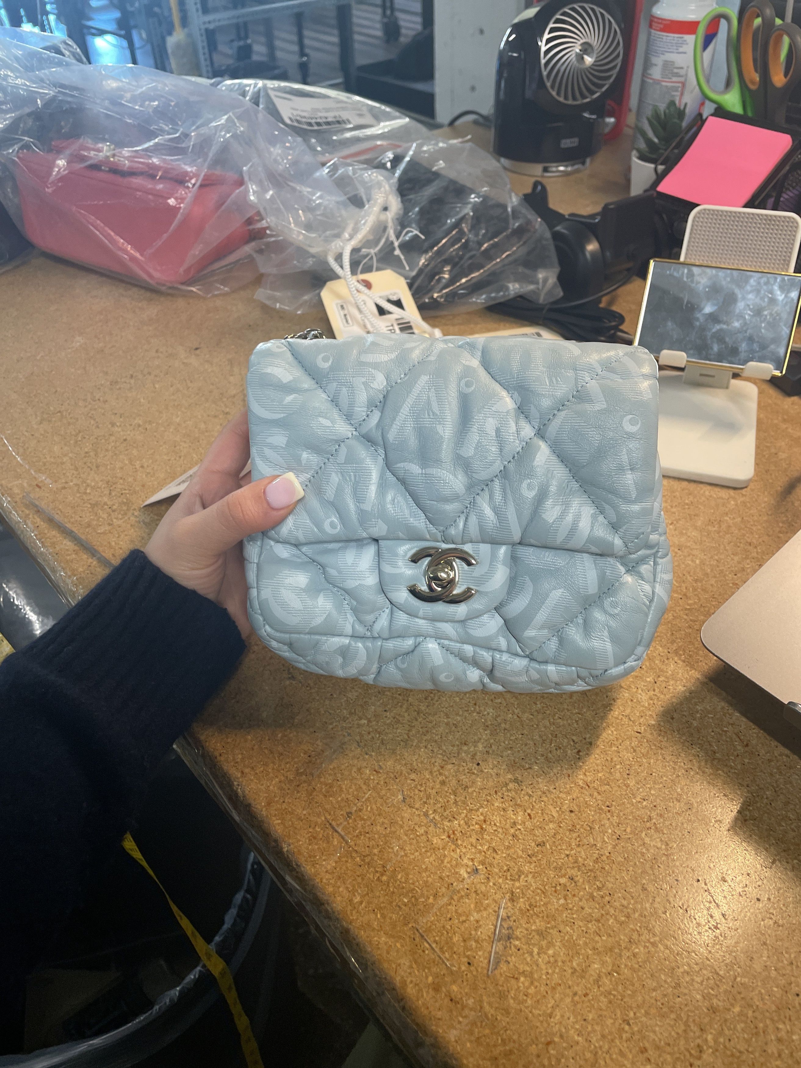 Chanel Puffy Bubbly CC Flap Bag Size ONE SIZE - 6 Thumbnail