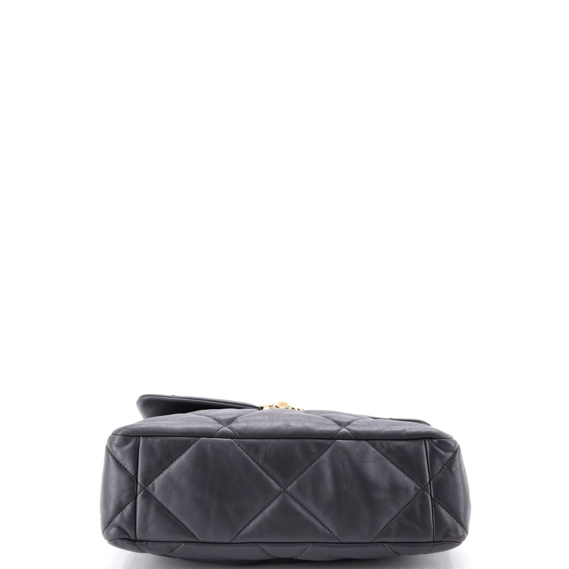 Chanel 19 Flap Bag Size ONE SIZE - 4 Thumbnail
