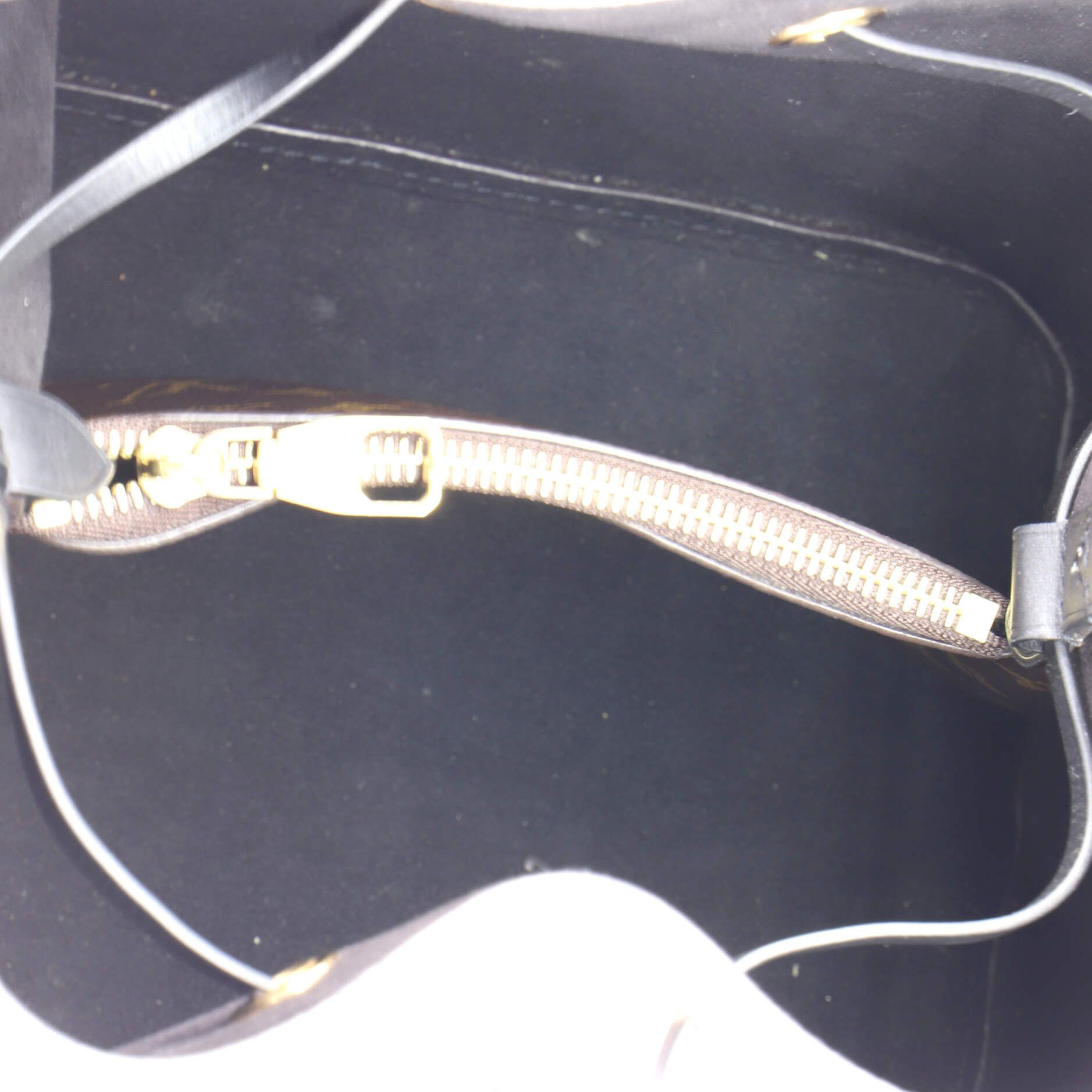 Louis Vuitton NeoNoe Handbag Size ONE SIZE - 5 Thumbnail