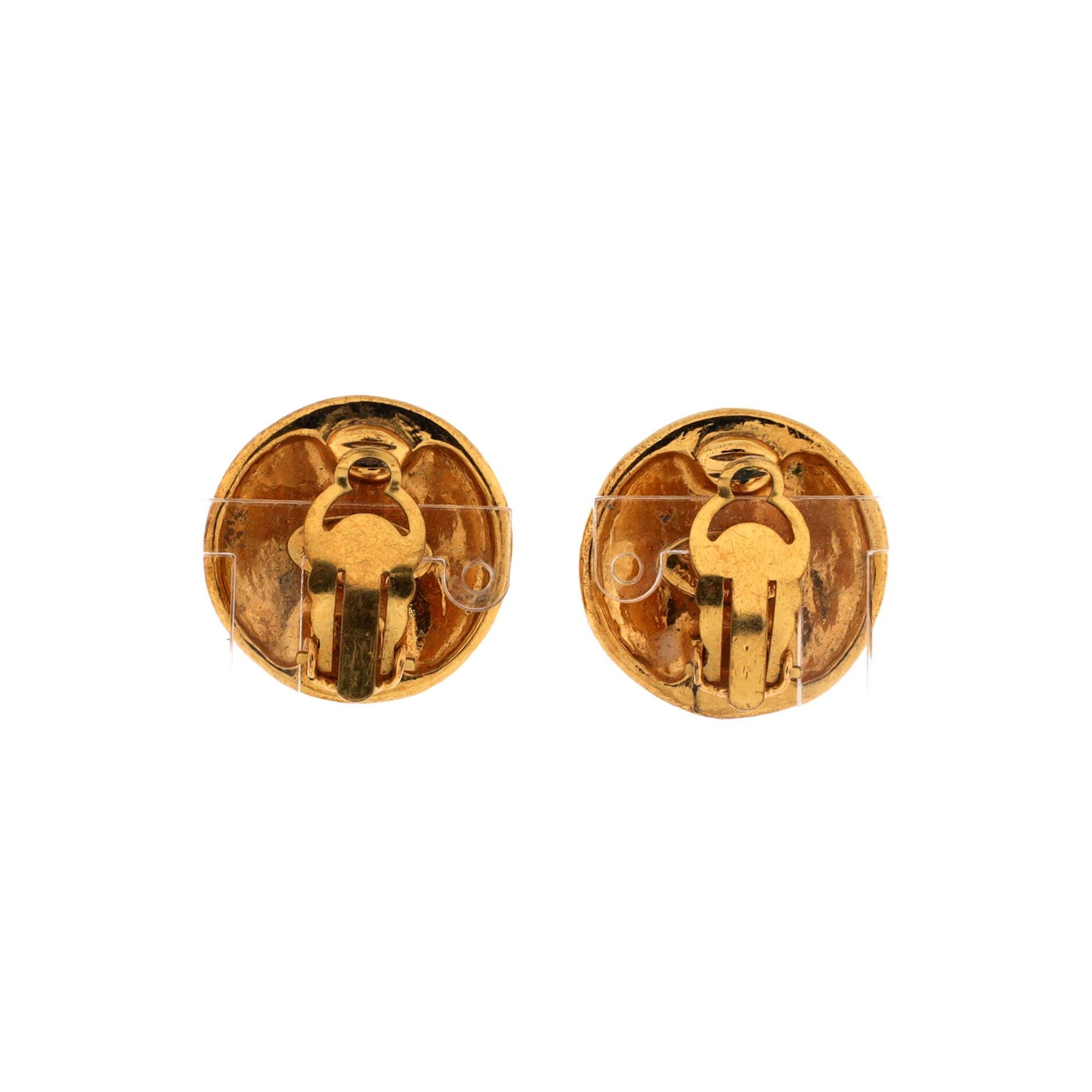 Chanel Vintage CC Round Clip-On Earrings Size ONE SIZE - 2 Thumbnail