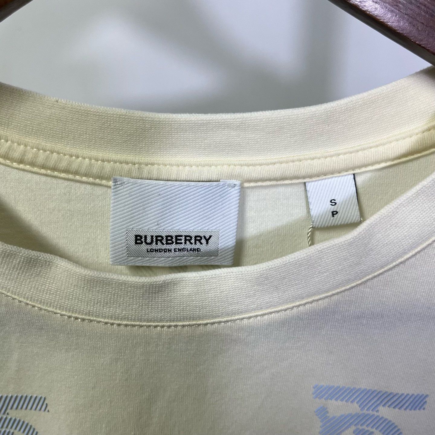 Burberry Burberry Monogram Print T-Shirt Size S Size S / US 4 / IT 40 - 3 Thumbnail