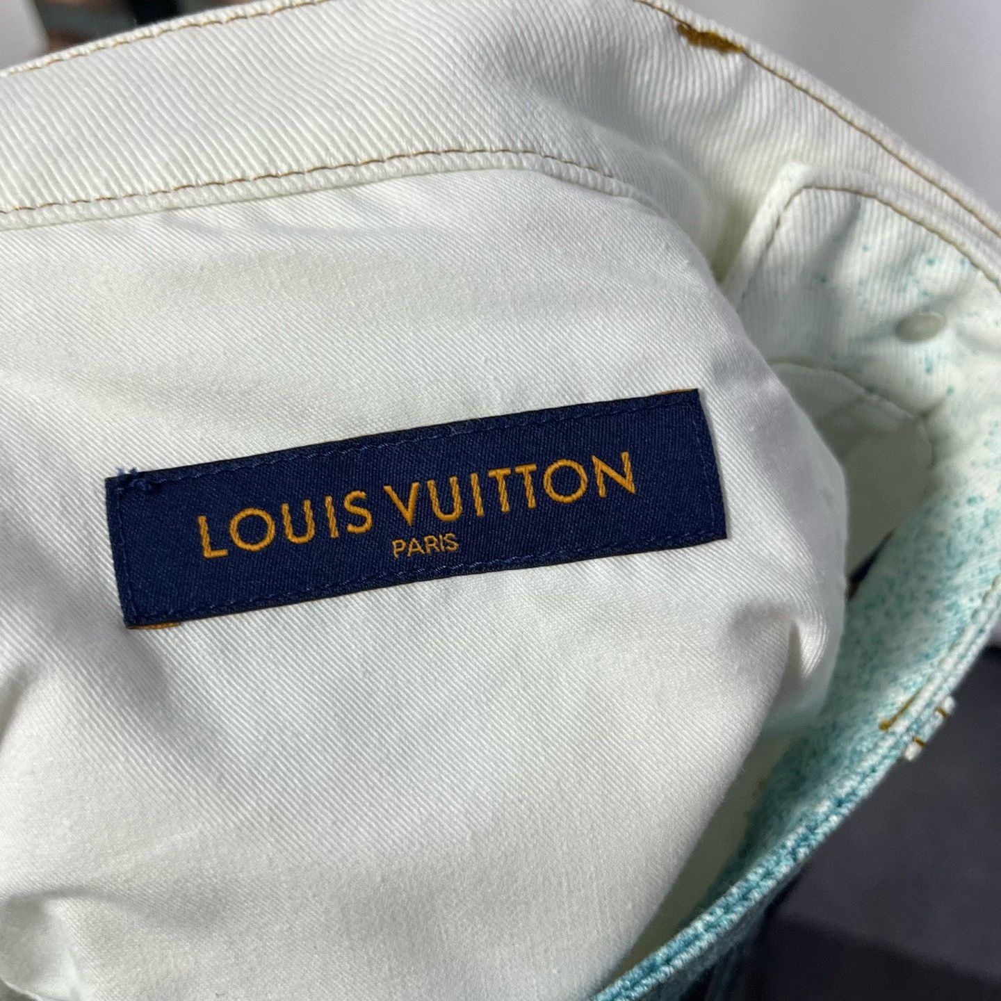 Louis Vuitton Louis Vuitton Spray Paint Denim Jeans Size 30 Size US 30 / EU 46 - 3 Thumbnail