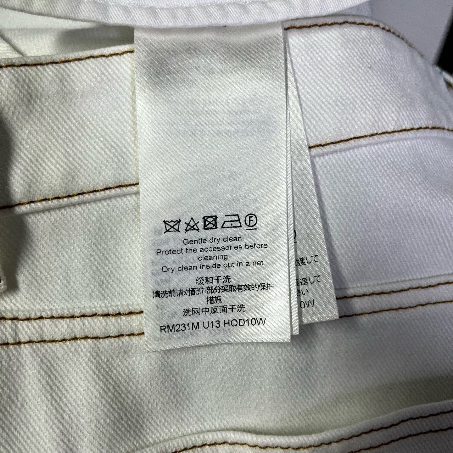 Louis Vuitton Louis Vuitton Spray Paint Denim Jeans Size 30 Size US 30 / EU 46 - 4 Thumbnail
