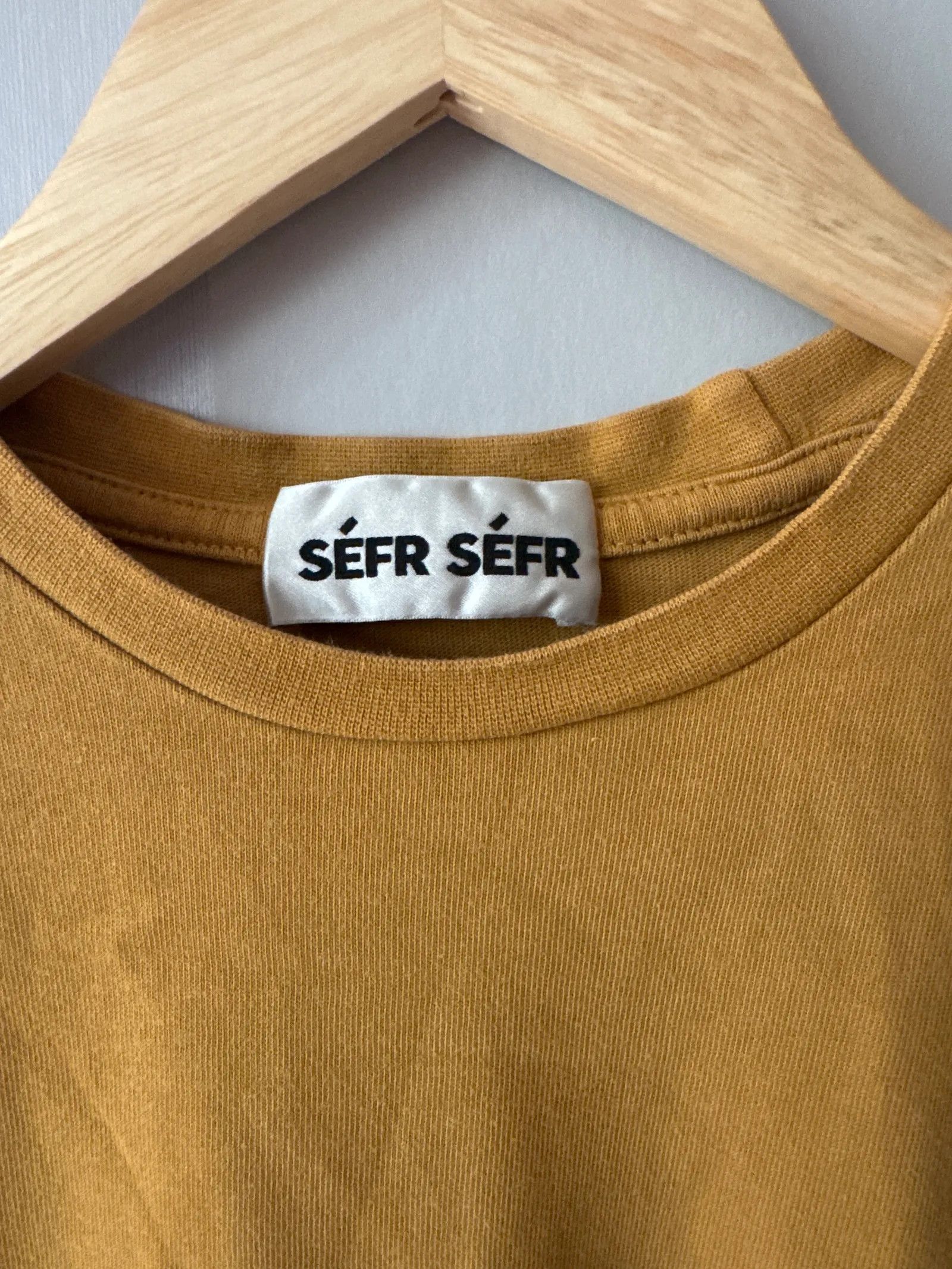 Sefr Séfr Clin T-shirt Size US XS / EU 42 / 0 - 2 Thumbnail
