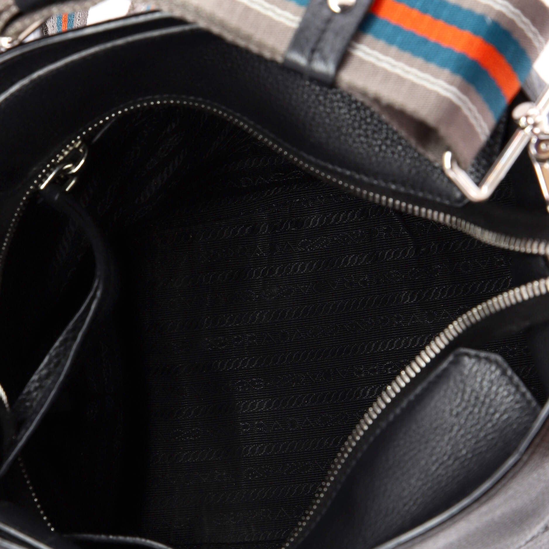 Prada Logo Bucket Messenger Bag Size ONE SIZE - 5 Thumbnail