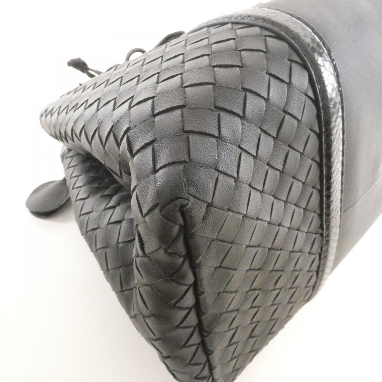 Bottega Veneta Bottega Veneta Bottega Veneta Lambskin Ayers Snake Bag Leather Handbag 389094V00EL DUTY FREE for USA Size ONE SIZE - 3 Thumbnail