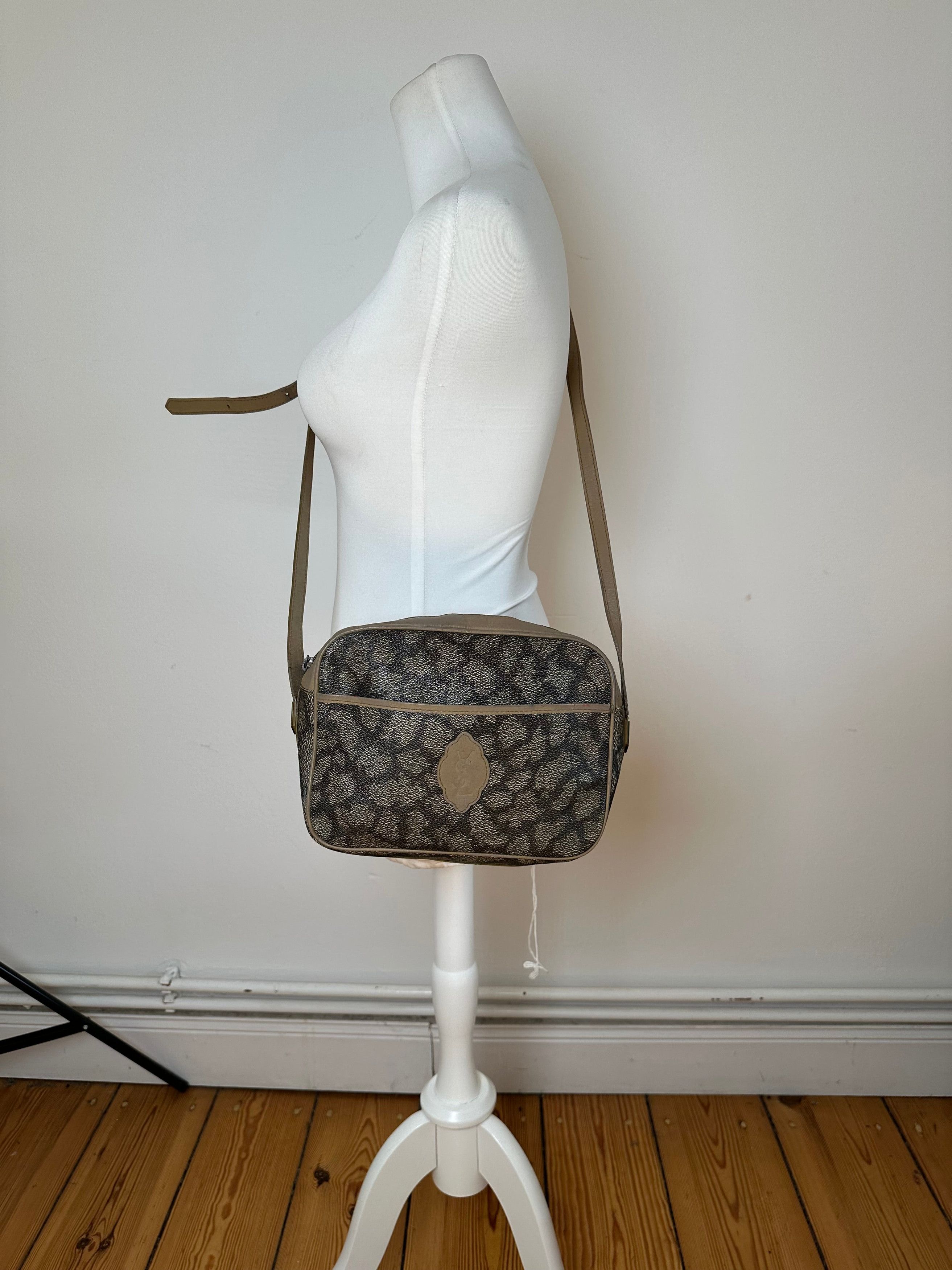 Other Vintage Yves Saint Laurent Leather Shoulder Bag Black Grey B Size ONE SIZE - 4 Thumbnail