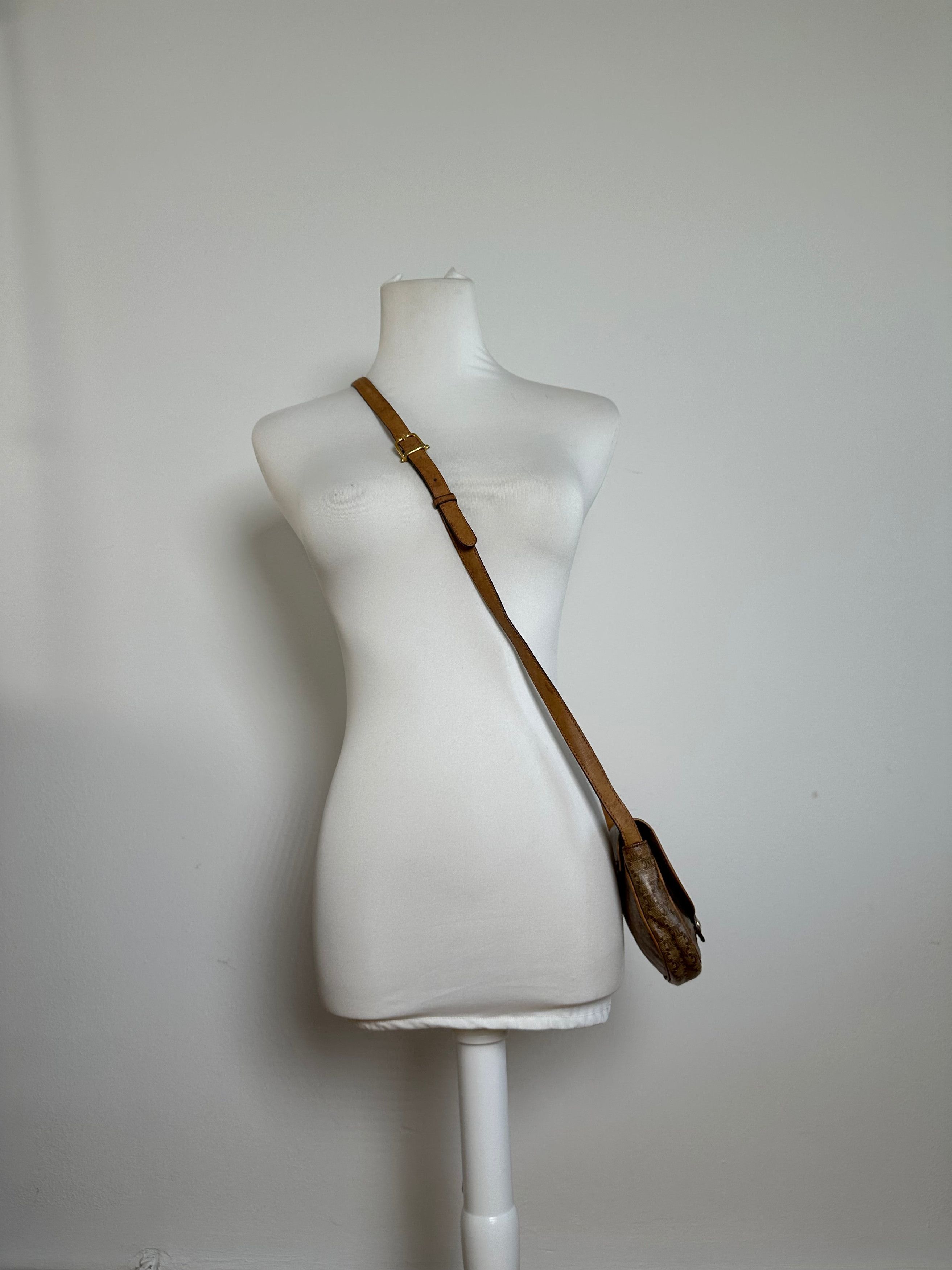 Celine Vintage Paris Leather Triomphe Mini Crossbody Bag Brown Size ONE SIZE - 5 Thumbnail