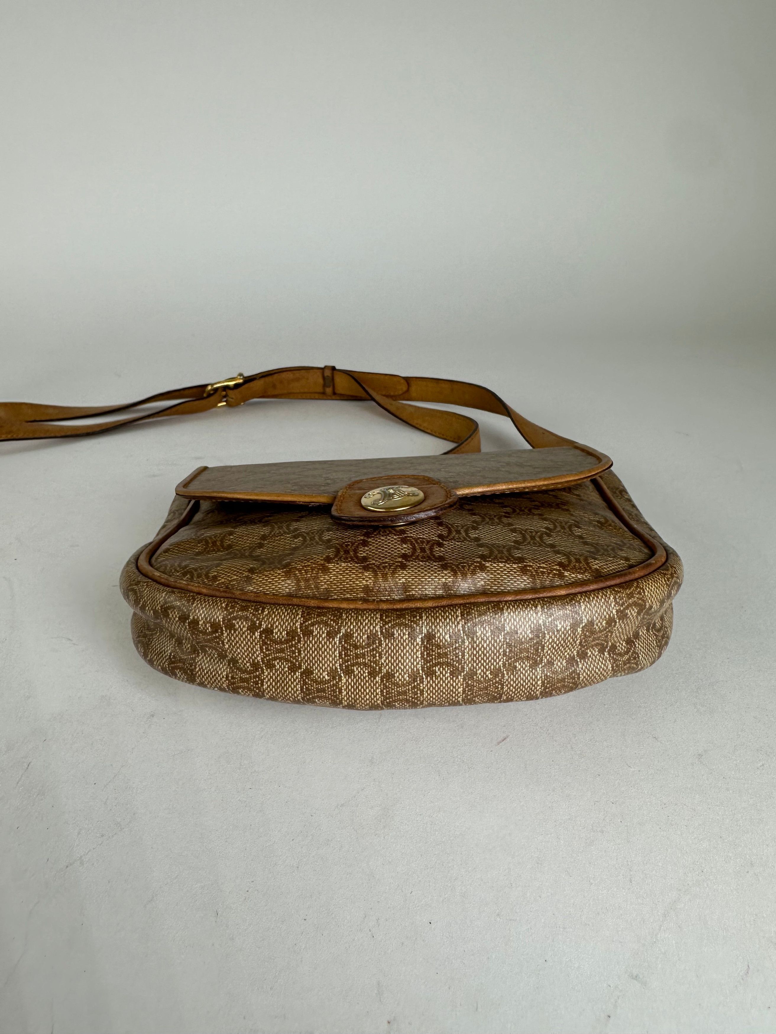 Celine Vintage Paris Leather Triomphe Mini Crossbody Bag Brown Size ONE SIZE - 11 Thumbnail