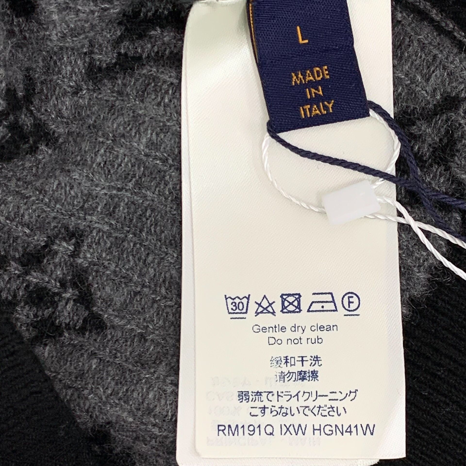 Louis Vuitton Louis Vuitton Monogram Back Cashmere Sweater L Size US L / EU 52-54 / 3 - 6 Thumbnail