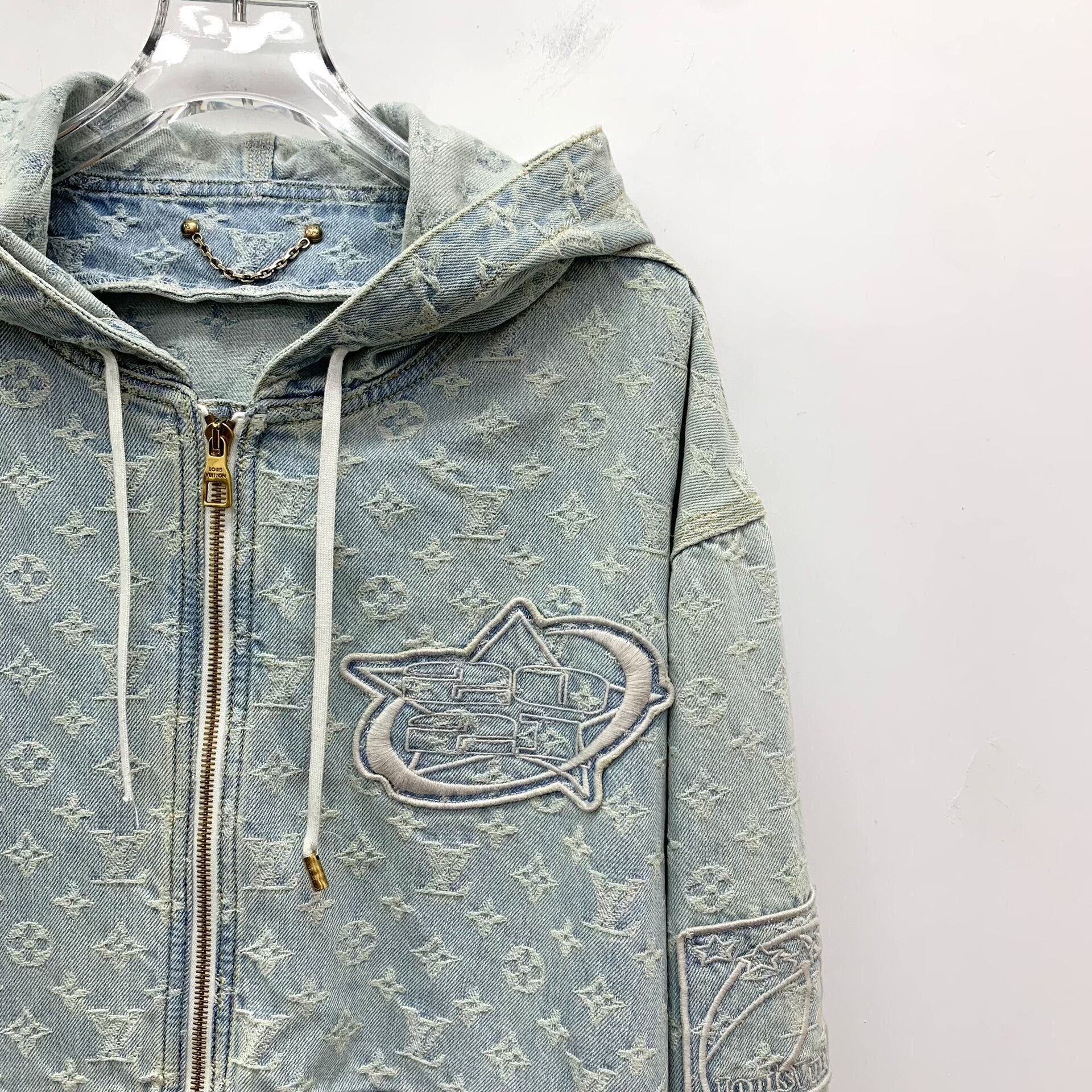 Louis Vuitton Louis Vuitton x NBA Monogram Jacquard Jacket 50 Size US M / EU 48-50 / 2 - 3 Thumbnail