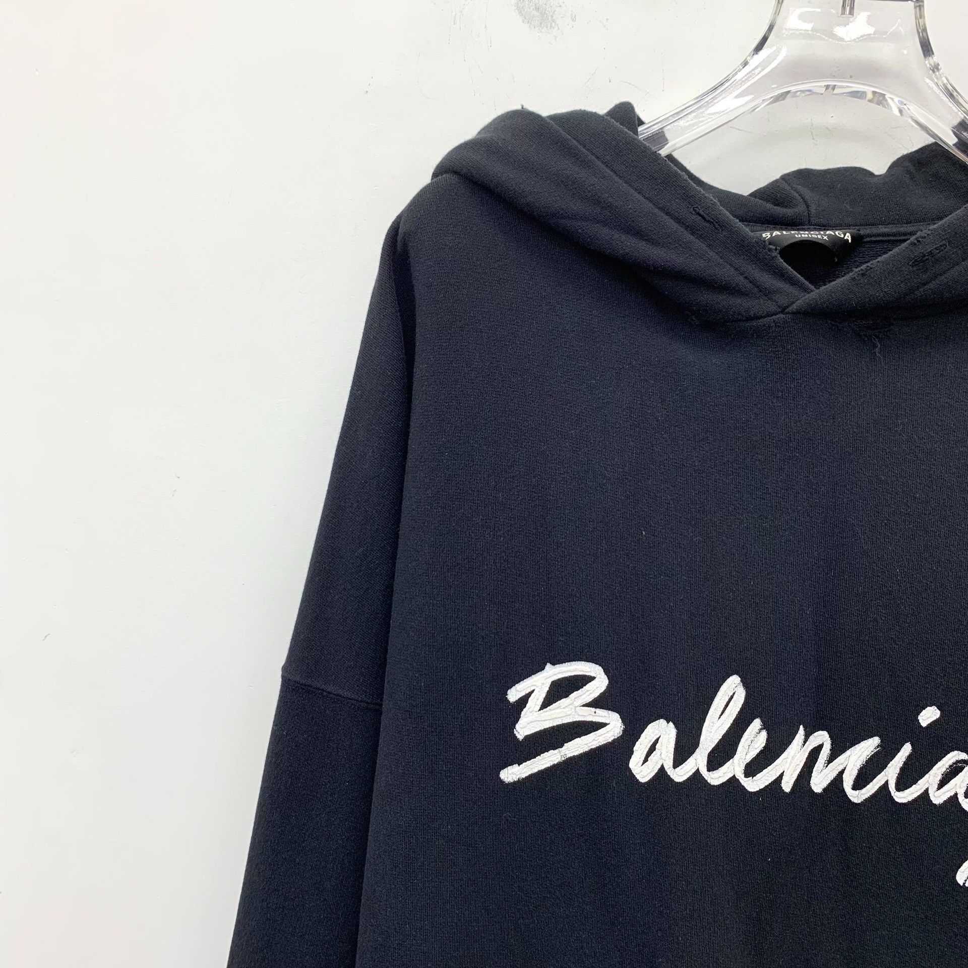 Balenciaga Balenciaga Cursive Logo Distressed Hoodie Size M Size US M / EU 48-50 / 2 - 3 Thumbnail