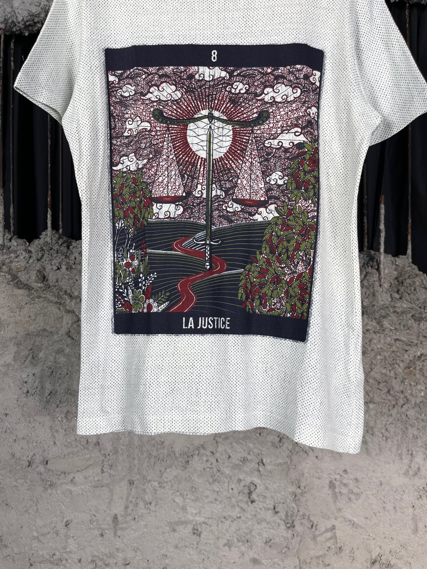 Dior Dior La Justice Constellation Graphic T-Shirt XS Size XS / US 0-2 / IT 36-38 - 4 Thumbnail