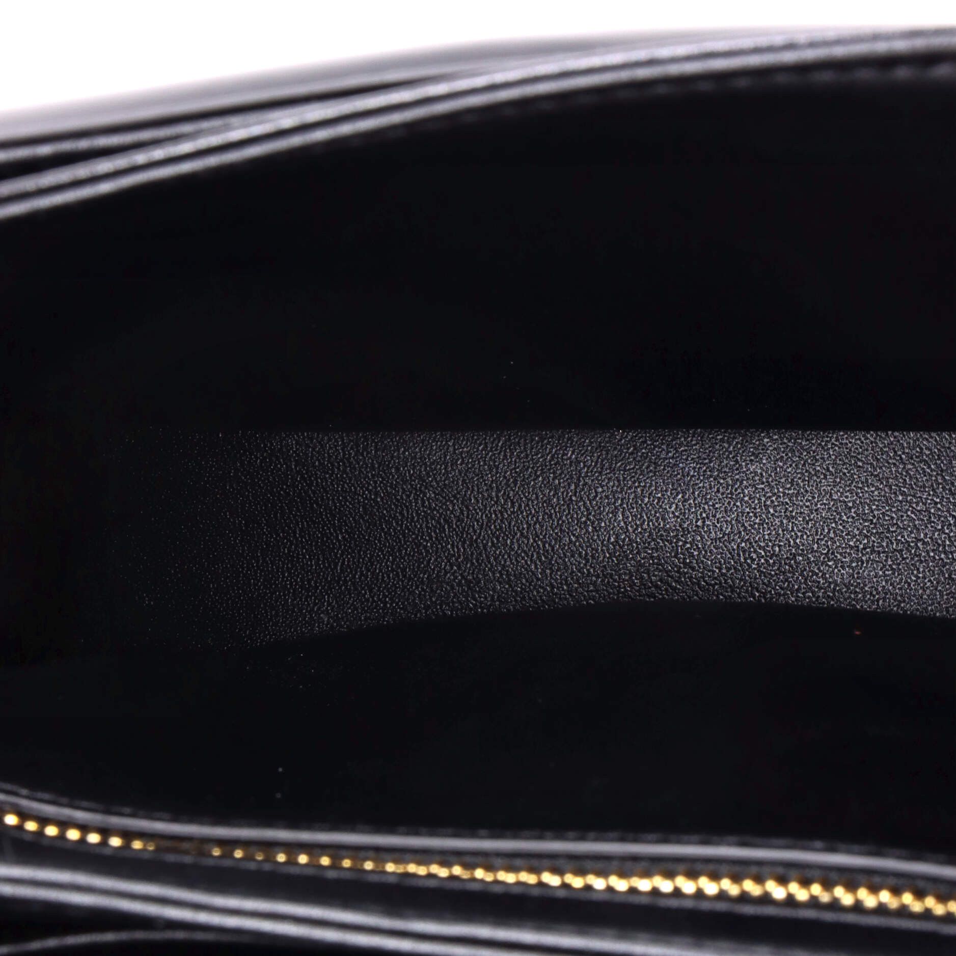 Celine Triomphe Besace Clea Chain Flap Bag Size ONE SIZE - 5 Thumbnail