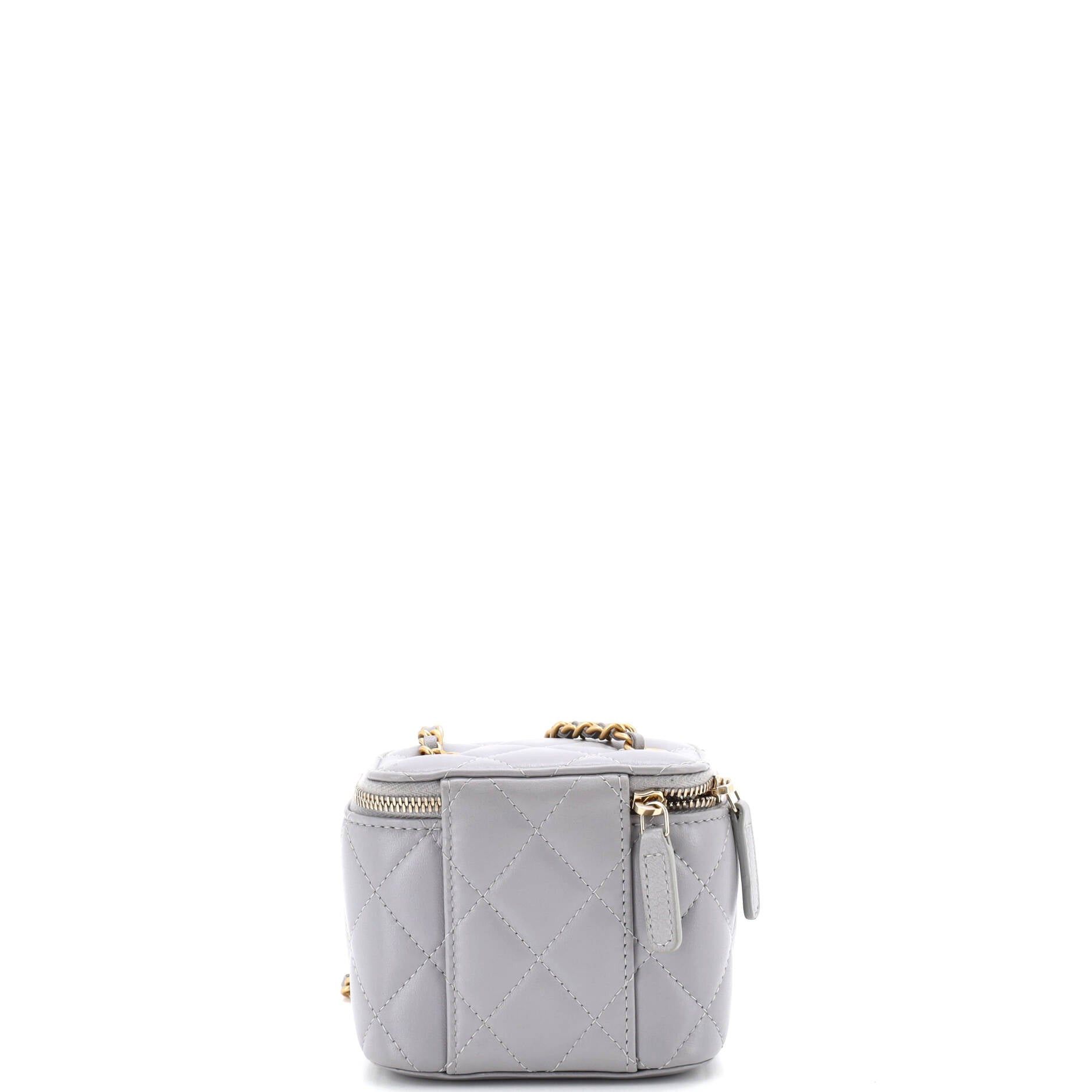 Chanel Pearl Crush Vanity Case with Chain Size ONE SIZE - 3 Thumbnail