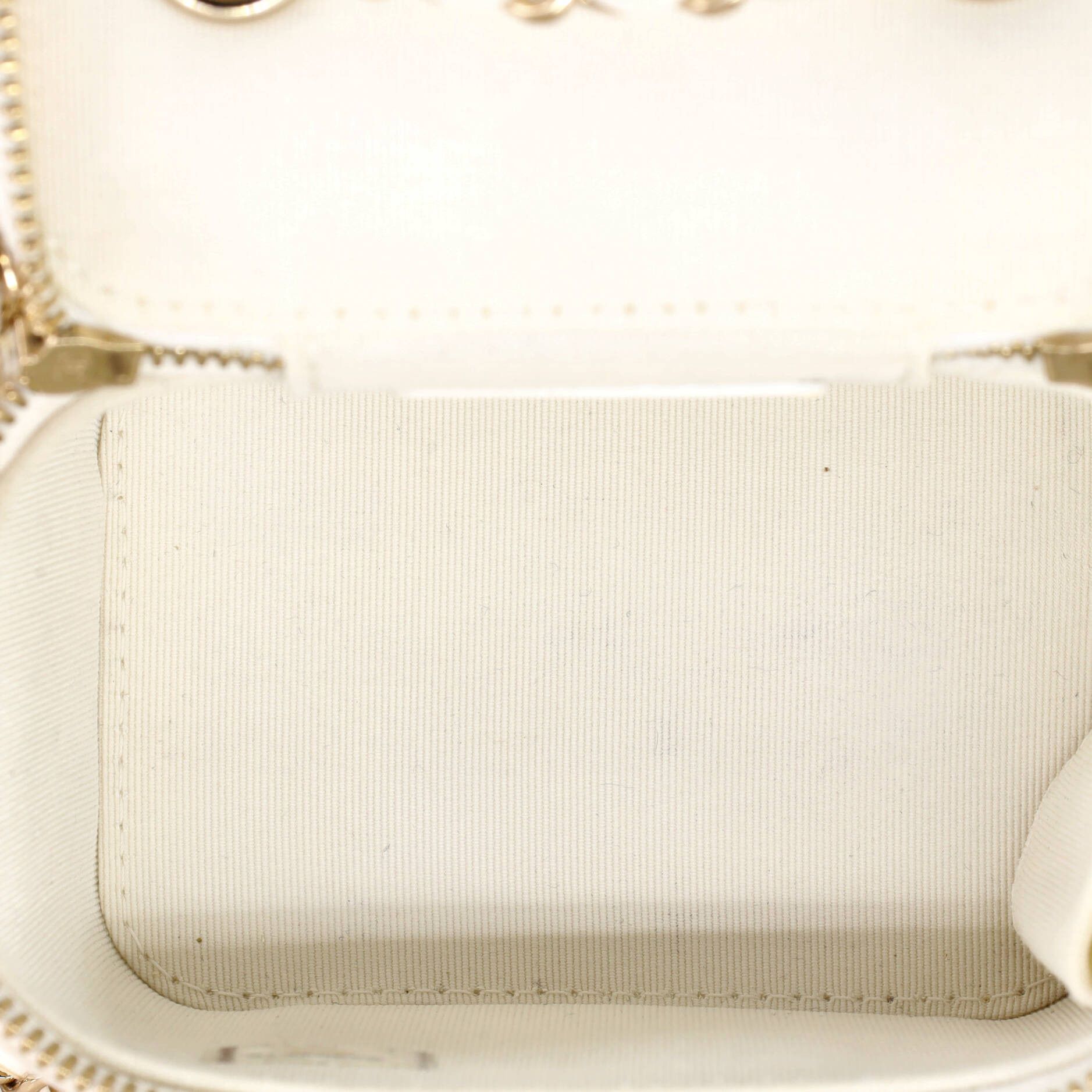 Chanel Camellia Bow Vanity Case with Chain Size ONE SIZE - 5 Thumbnail