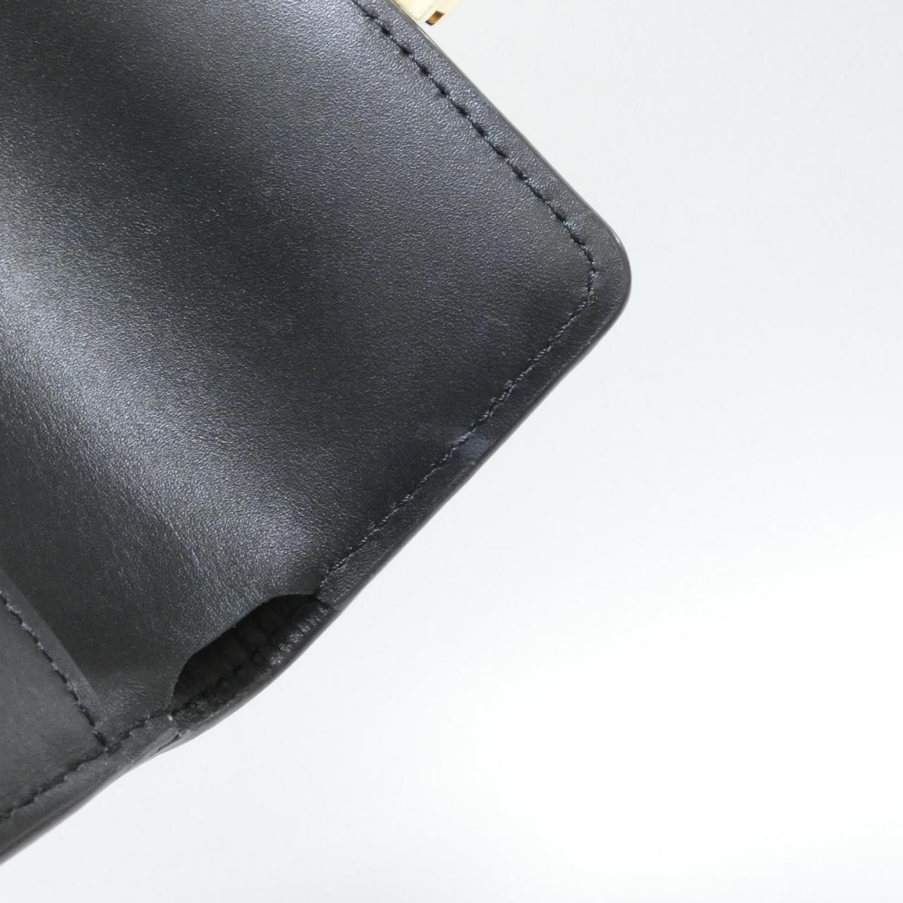 Louis Vuitton Louis Vuitton Louis Vuitton Monogram Wallet Textile Short Wallet M68725 DUTY FREE for USA Size ONE SIZE - 8 Thumbnail