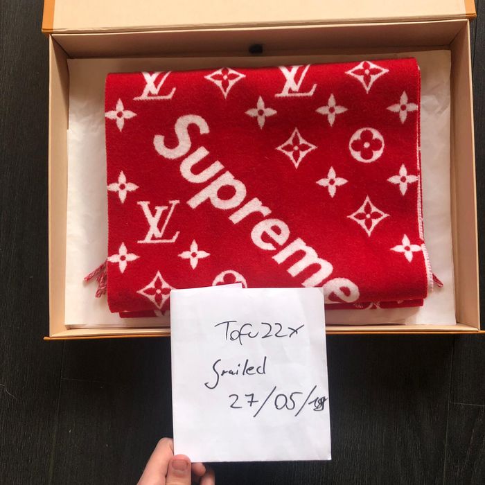 Supreme x Louis Vuitton monogram scarf red